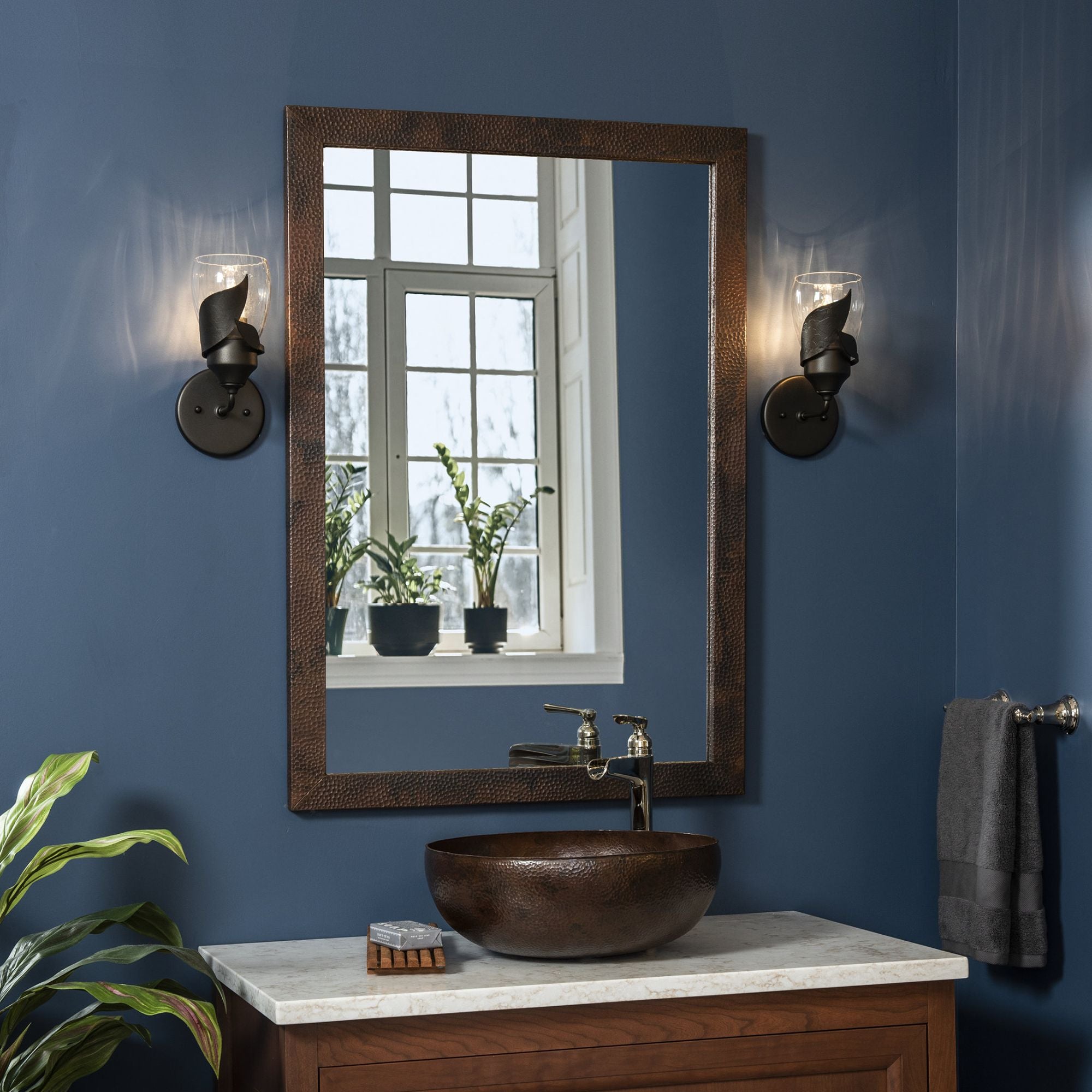 Lapas Water Glass 1-Light Bath Sconce 1-Light Water Glass (LL) in Oil Rubbed Bronze