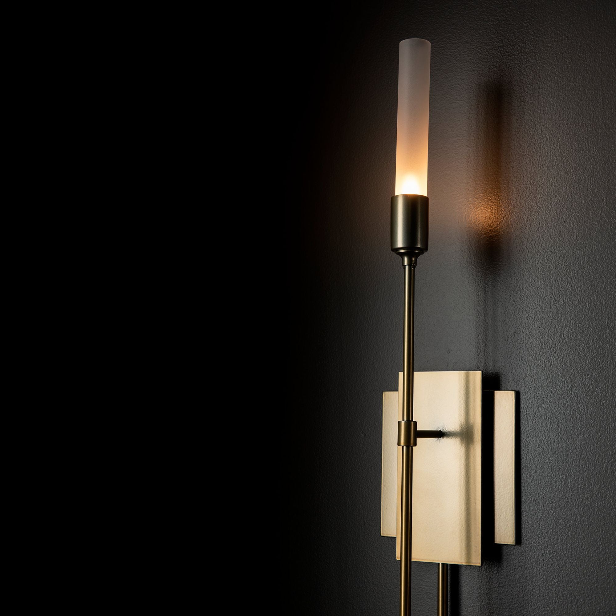 Lisse 1 Light Sconce 1-Light in Modern Brass