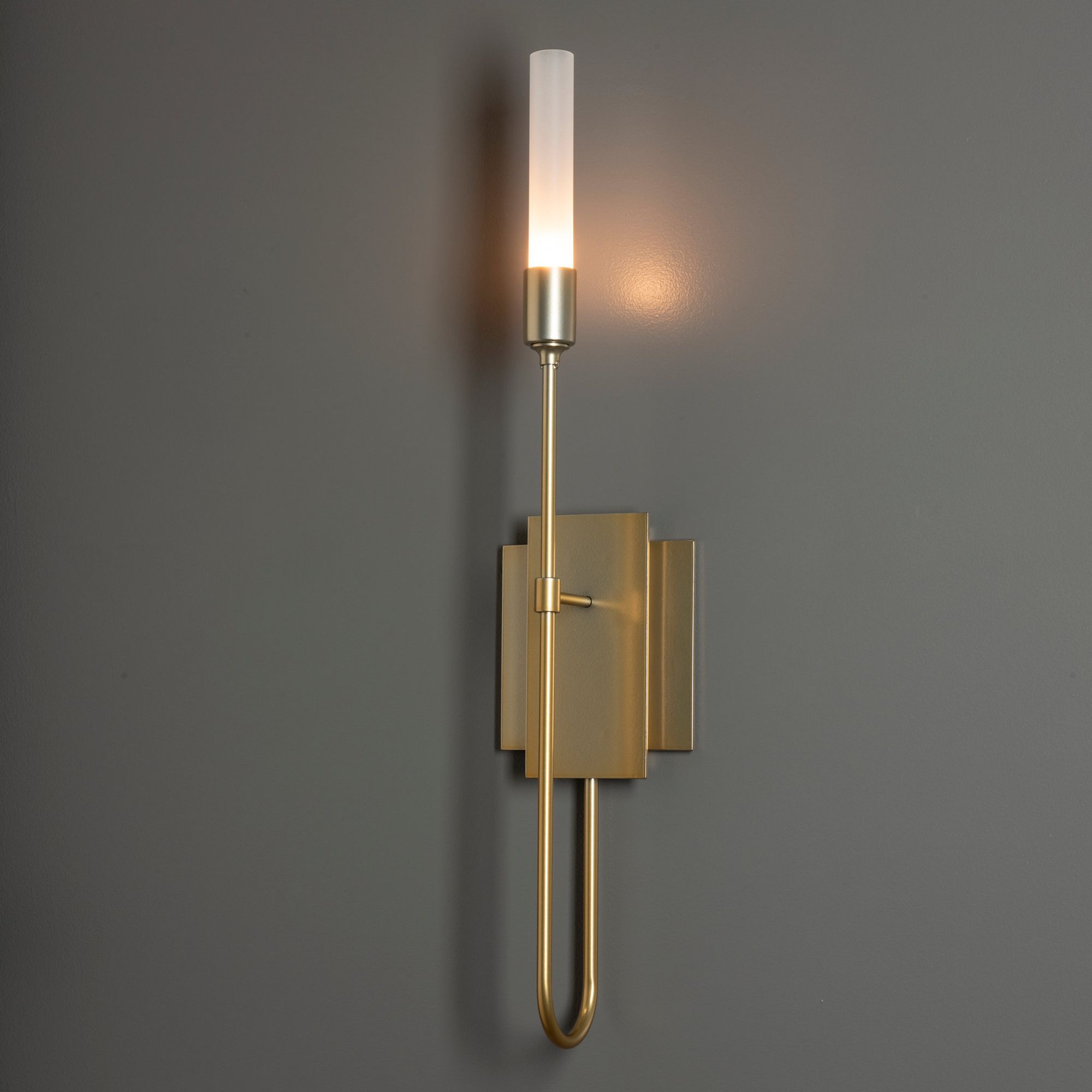 Lisse 1 Light Sconce 1-Light in Modern Brass