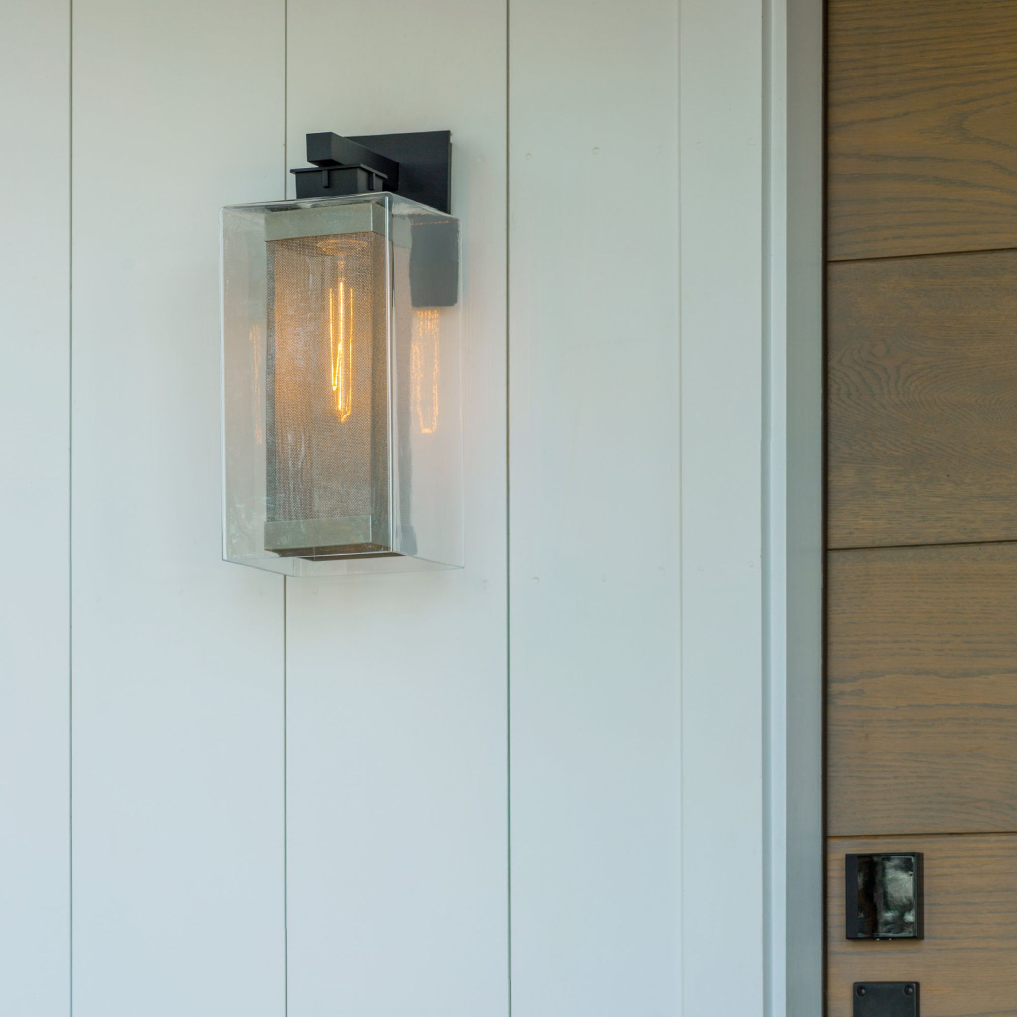 Polaris Outdoor Large Sconce 1-Light Coastal Silver Accent Clear Glass (ZM) in Coastal Black