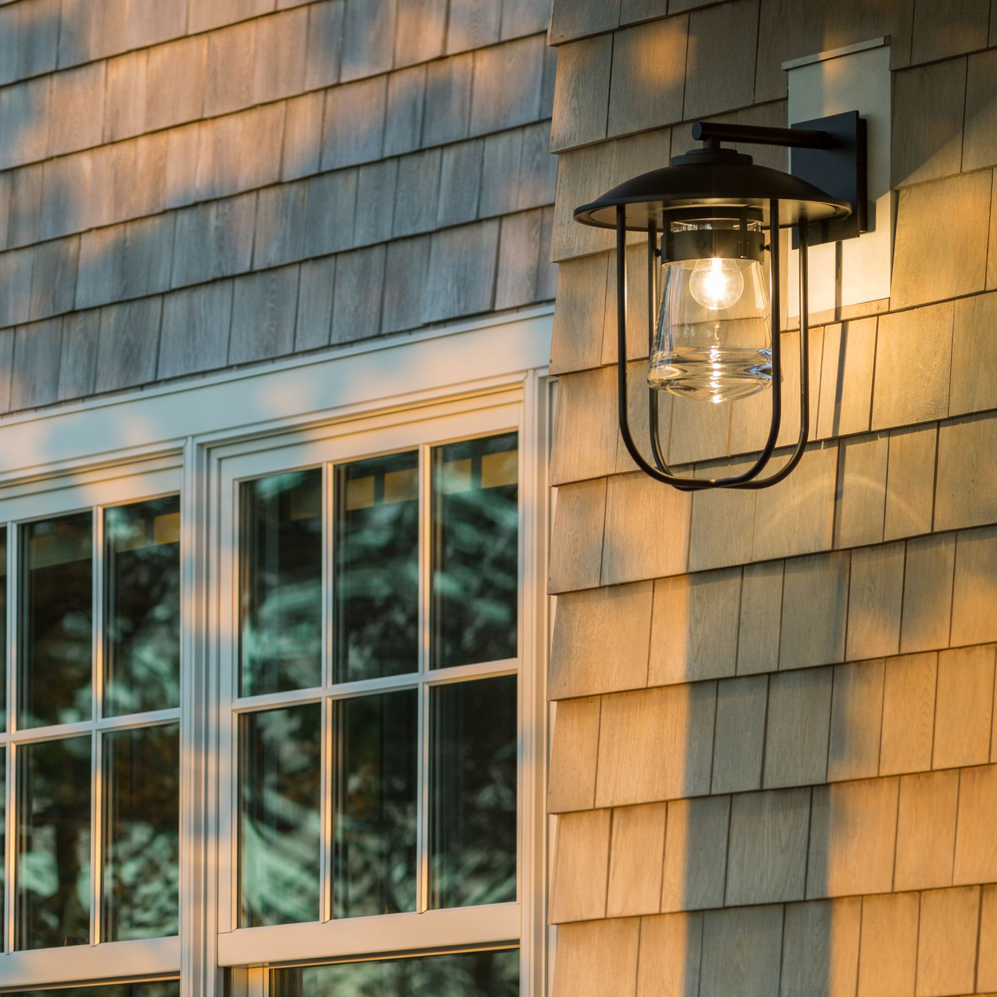 Erlenmeyer Large Outdoor Sconce 1-Light Clear Glass (ZM) in Coastal Dark Smoke