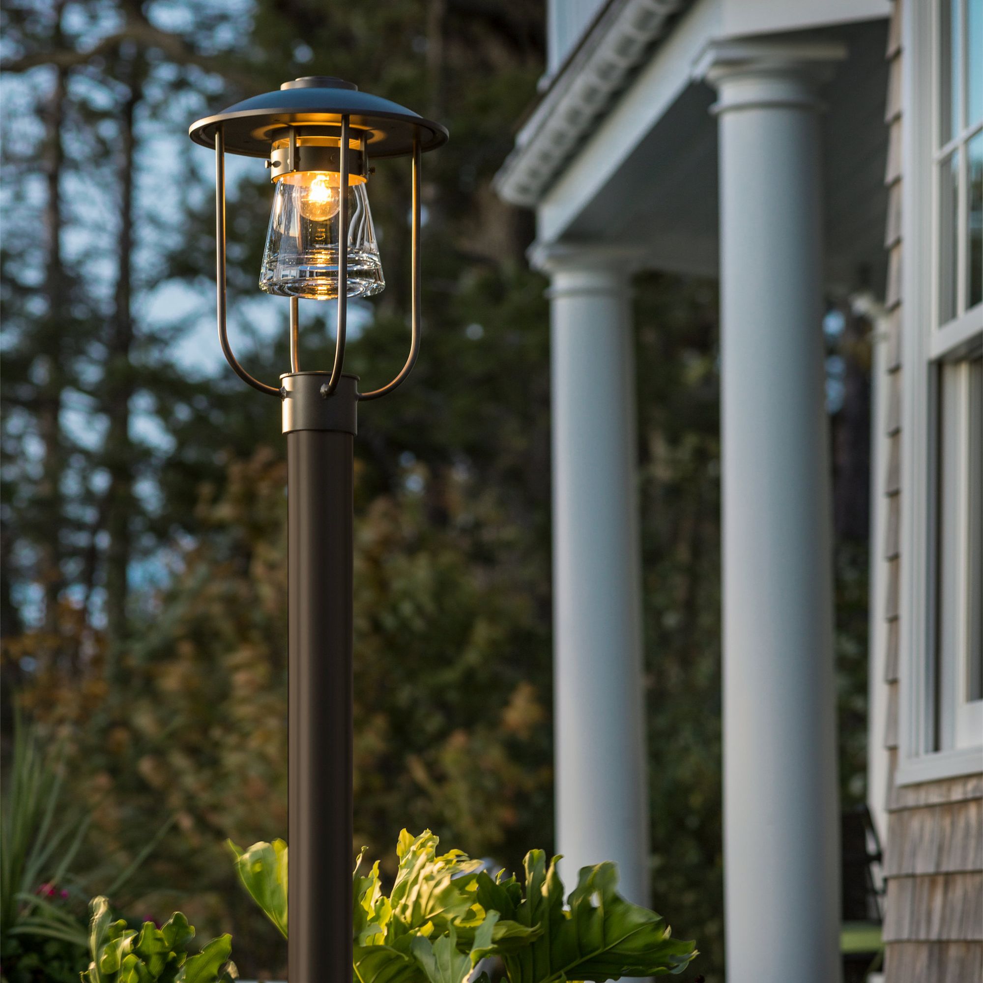 Erlenmeyer Outdoor Post Light 1-Light Clear Glass (ZM) in Coastal Dark Smoke