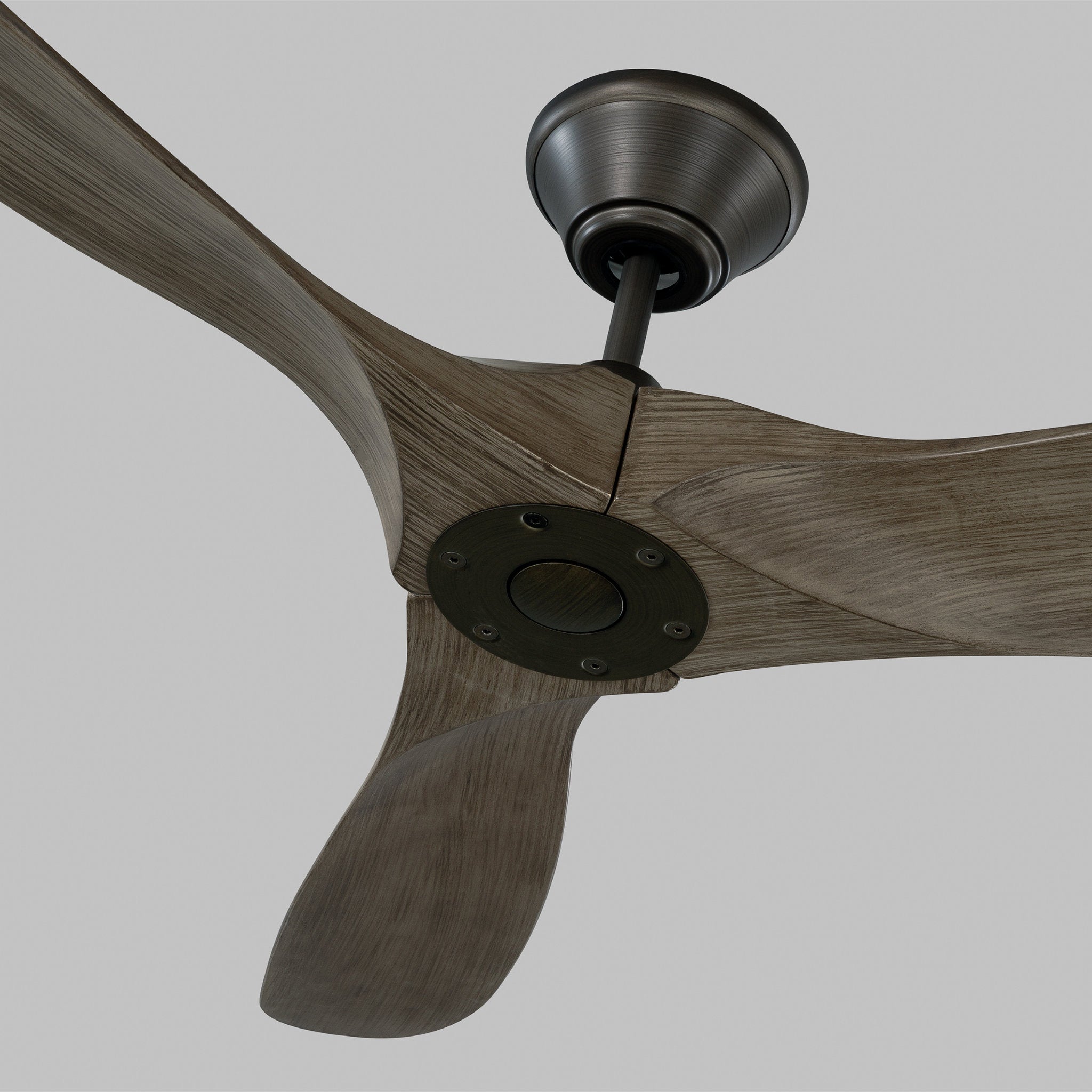 Maverick 52" Ceiling Fan in Aged Pewter w/ Light Grey Weathered Oak Blade D:52'' H:11 11/16''