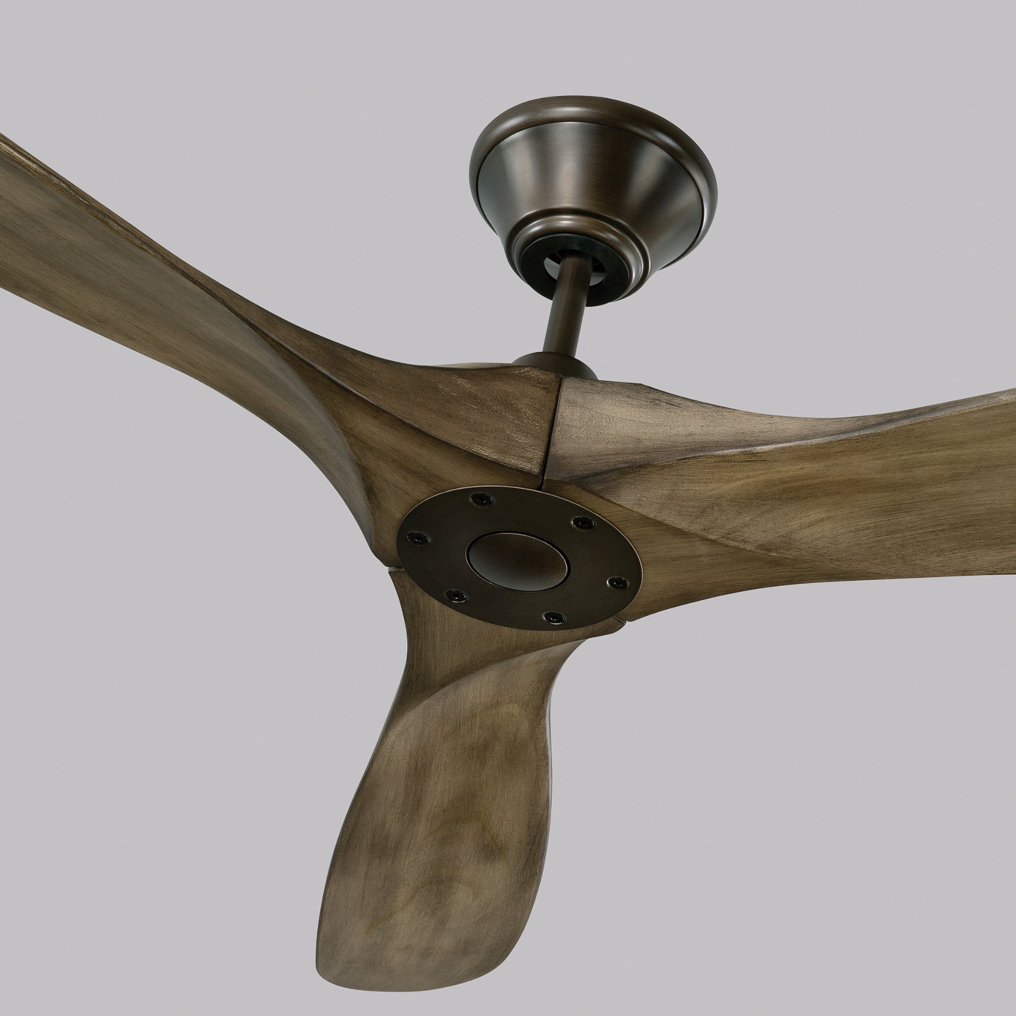 Maverick 60" Ceiling Fan in Aged Pewter w/ Light Grey Weathered Oak Blade D:60'' H:11 11/16''