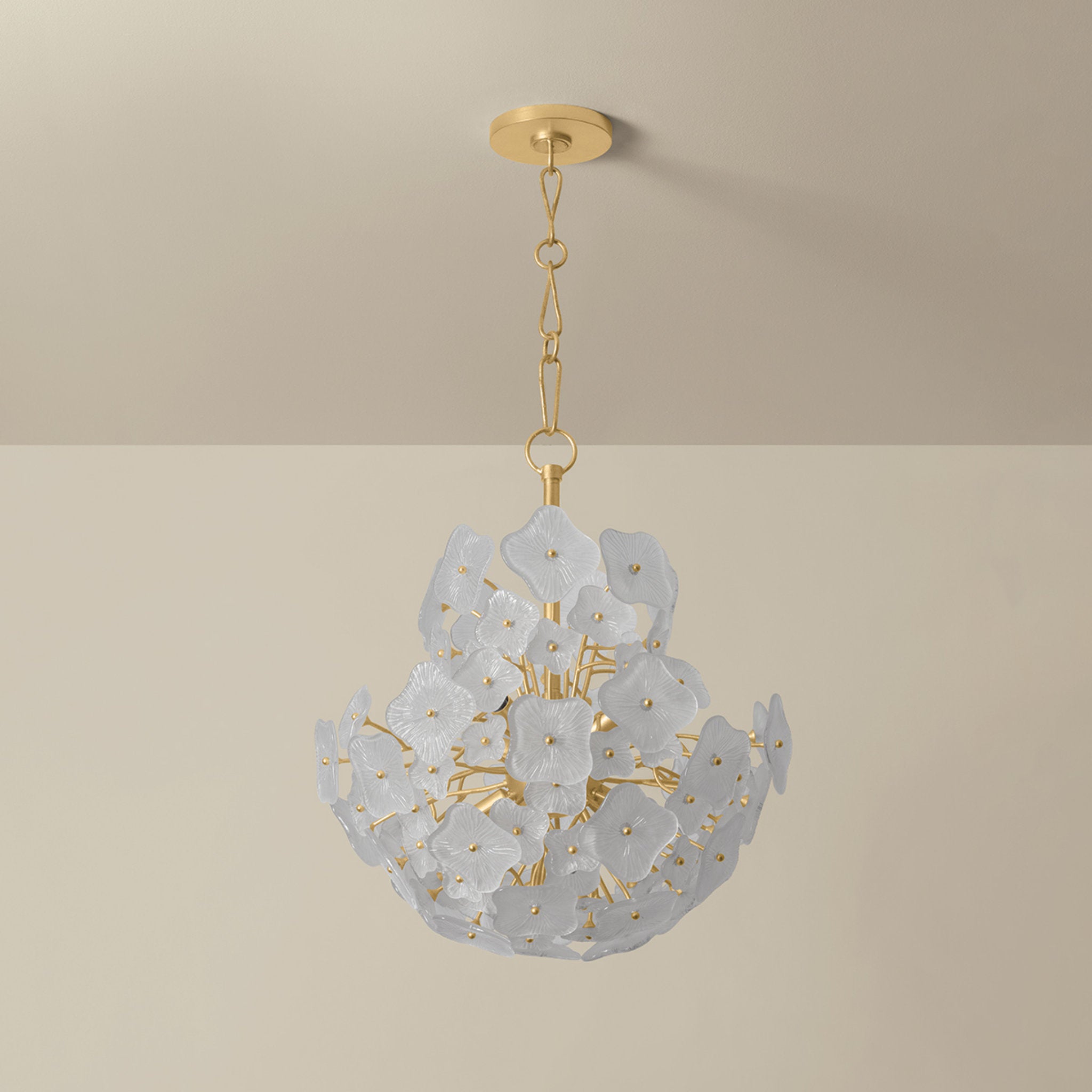 Barrytown 7-Light Chandelier in Vintage Gold Leaf 24W x 25.75H