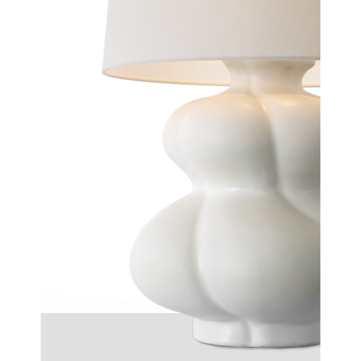 AERIN Marlene 25" Table Lamp in Chantilly with Linen Shade W16" x H25.25"