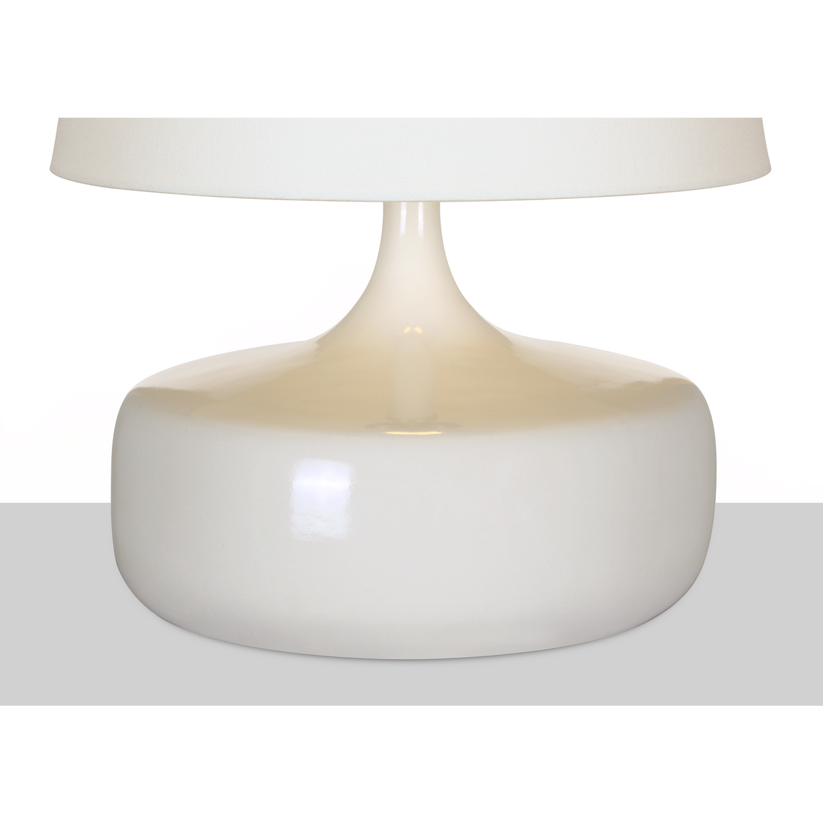 AERIN Cassis 19" Low Wide Table Lamp in Ivory with Linen Shade W14" x H19"