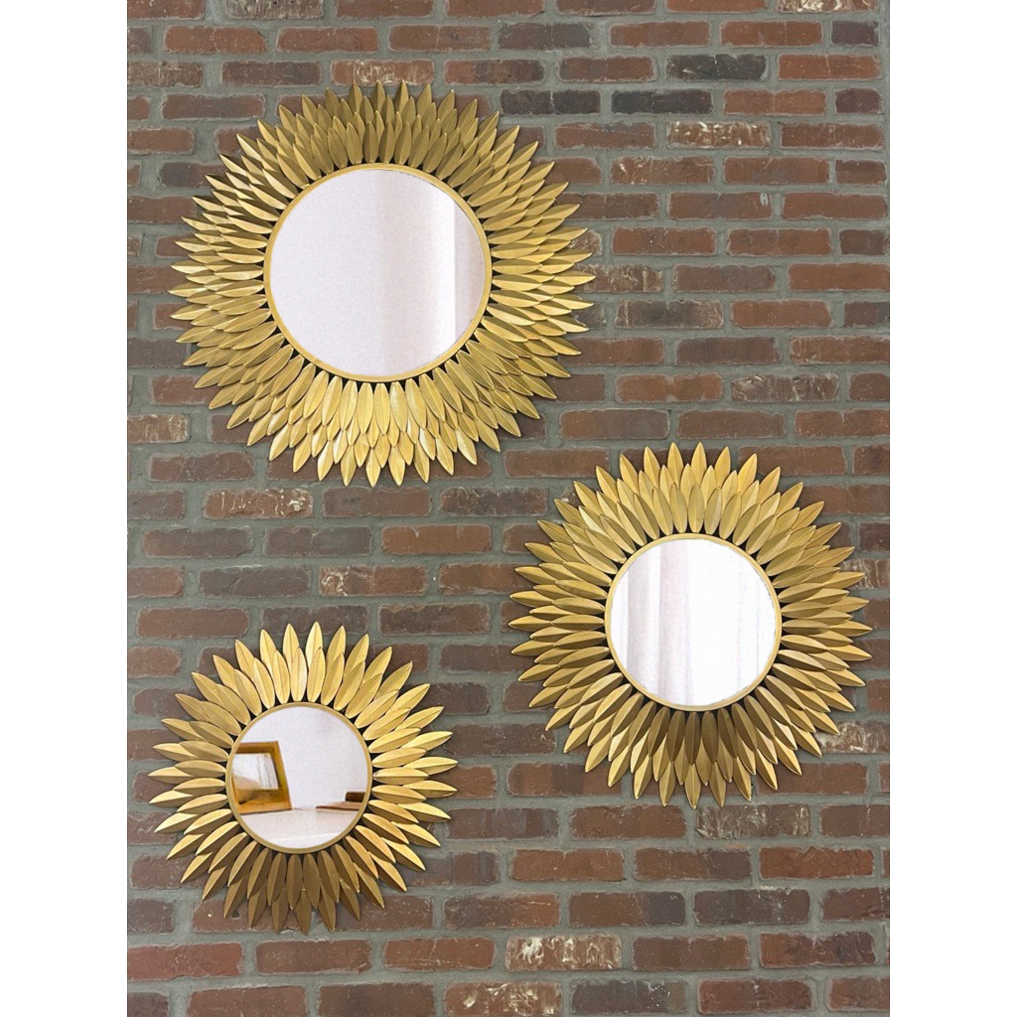 Broche 24'' Antique Gold Mirror Gold 24"W x 24"H x 1.5"D