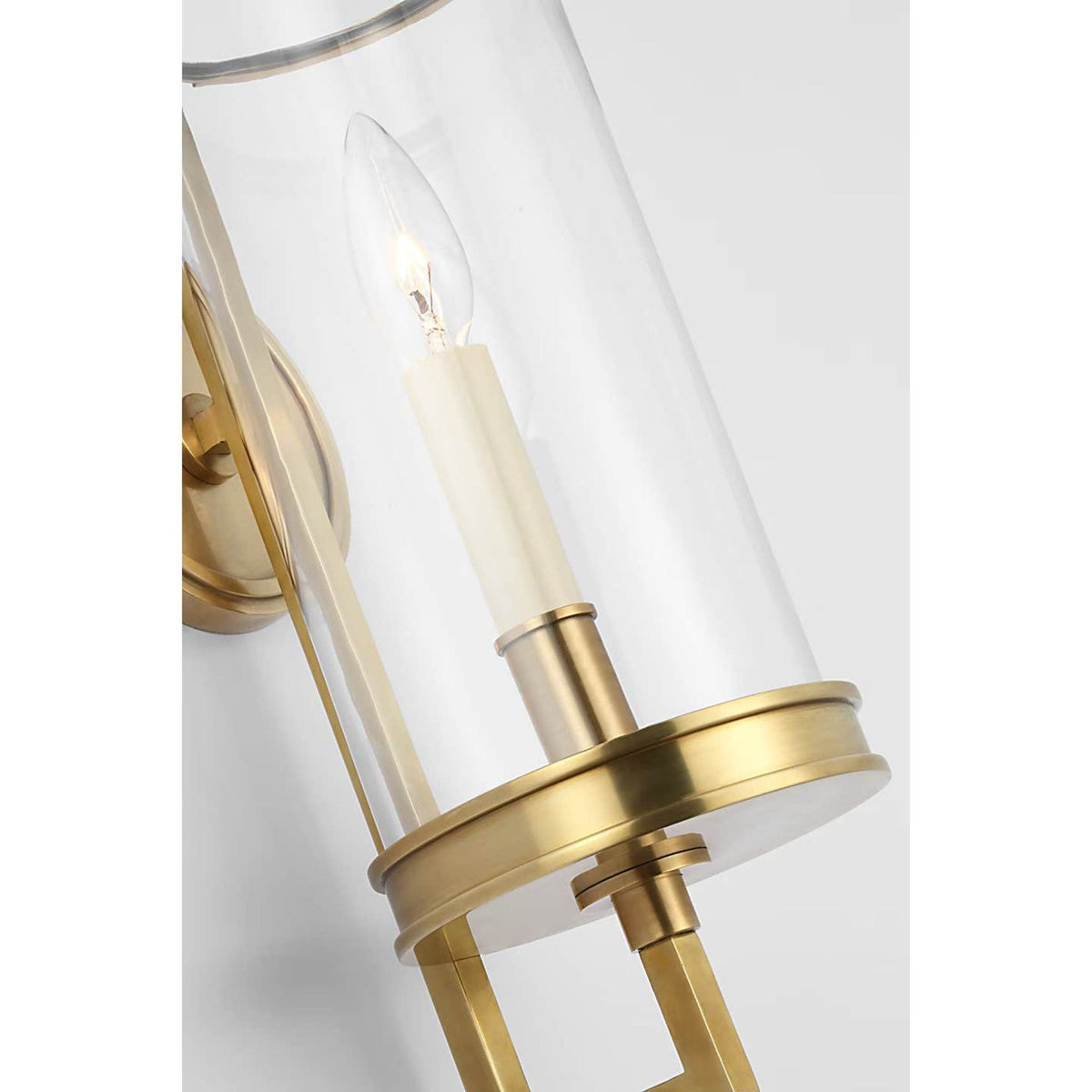 Chapman & Myers Glendon Small Hurricane Sconce in Antique-Burnished Brass with Clear Glass W5.75" x H14.5" x E7"