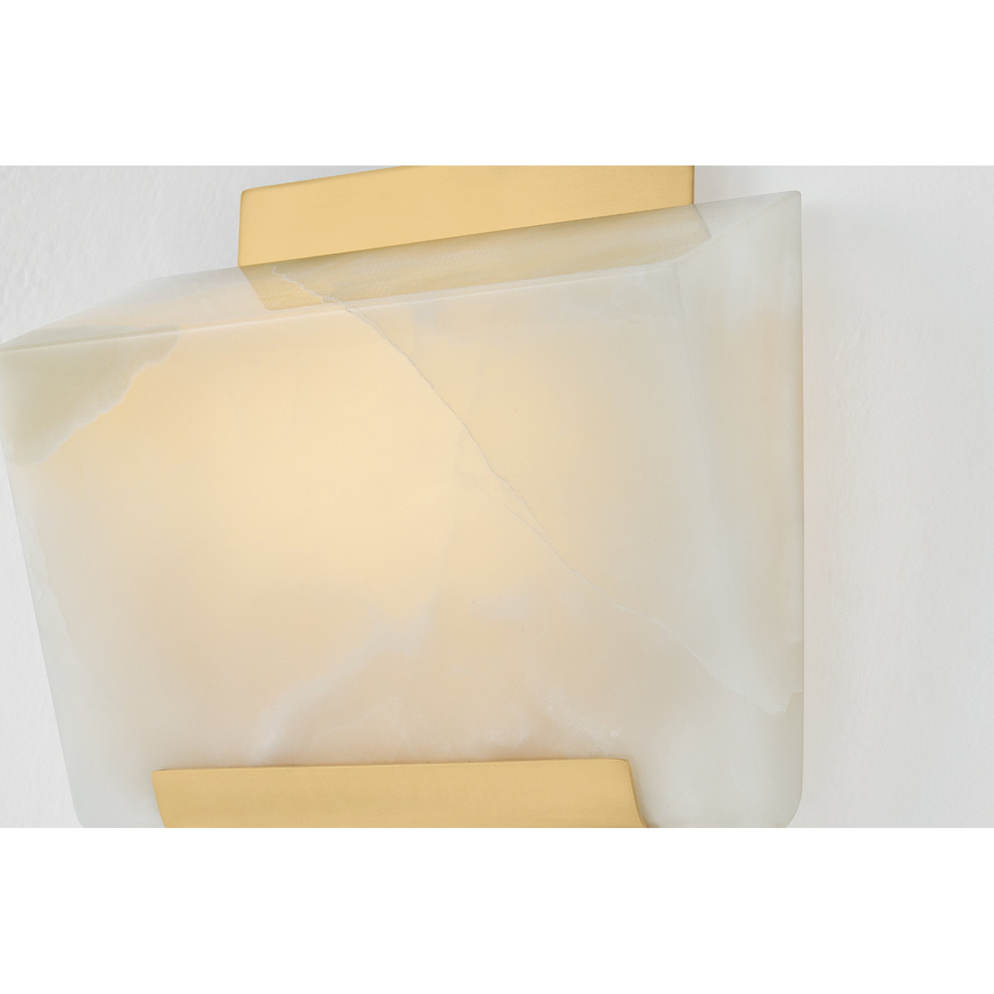 Fairfield 1-Light Wall Sconce in Aged Brass 8W x 7.25H