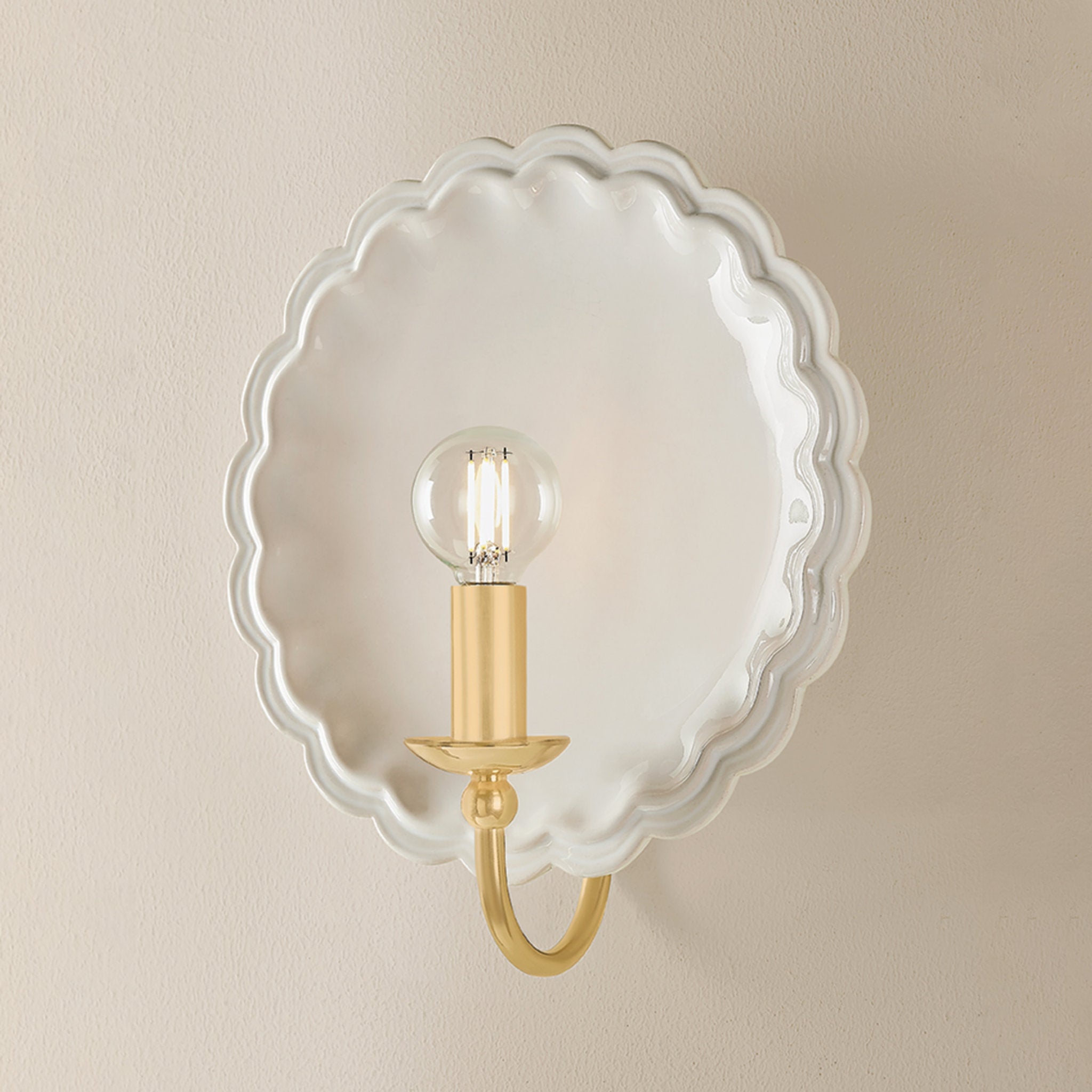 Paulette 1-Light Wall Sconce in Aged Brass 4L x 9.75W x 11.25H (Ceramic Gossamer Ivory)