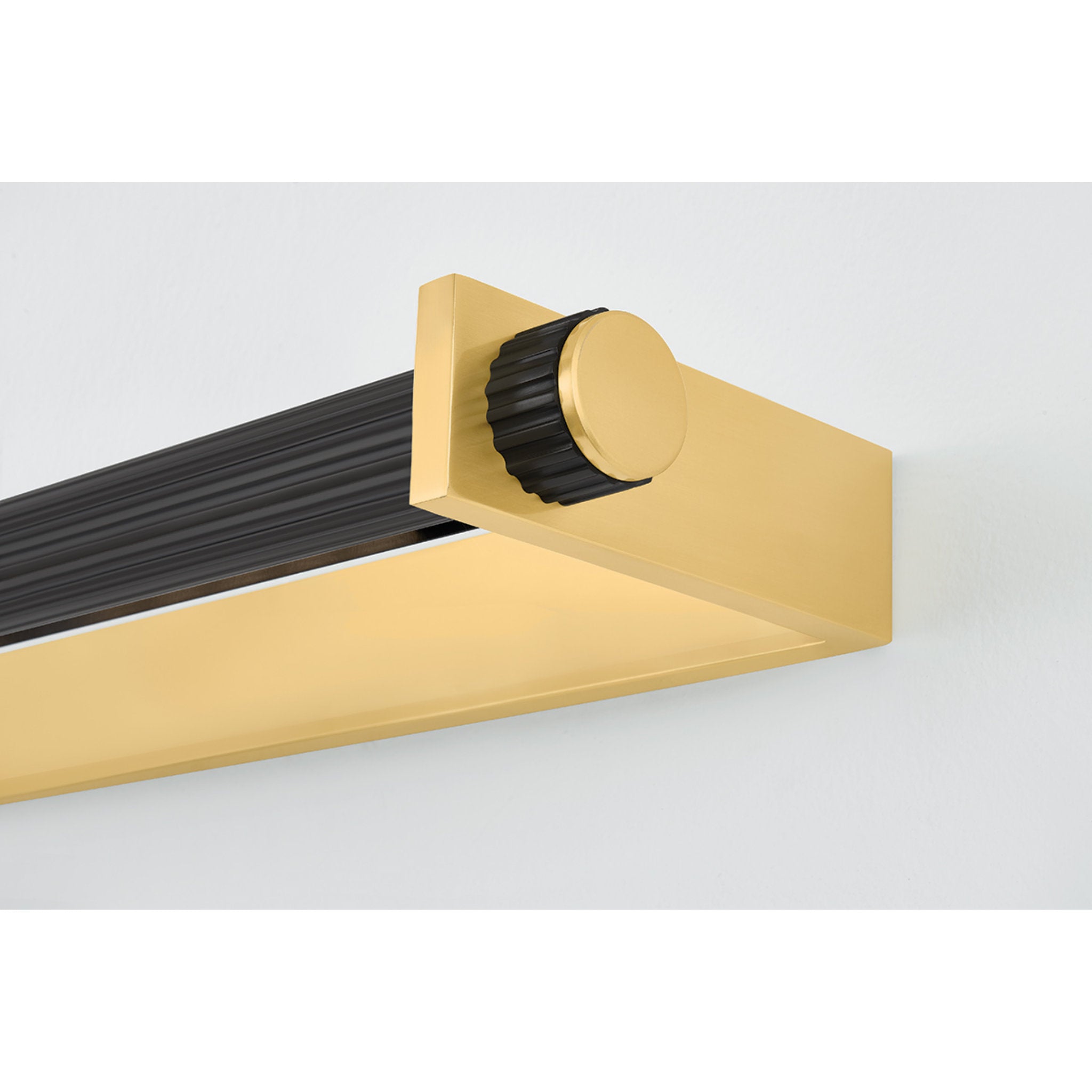 Judd 2-Light Picture Light in Aged Brass 26.5W x 2.5H (1327-AGB/DB)