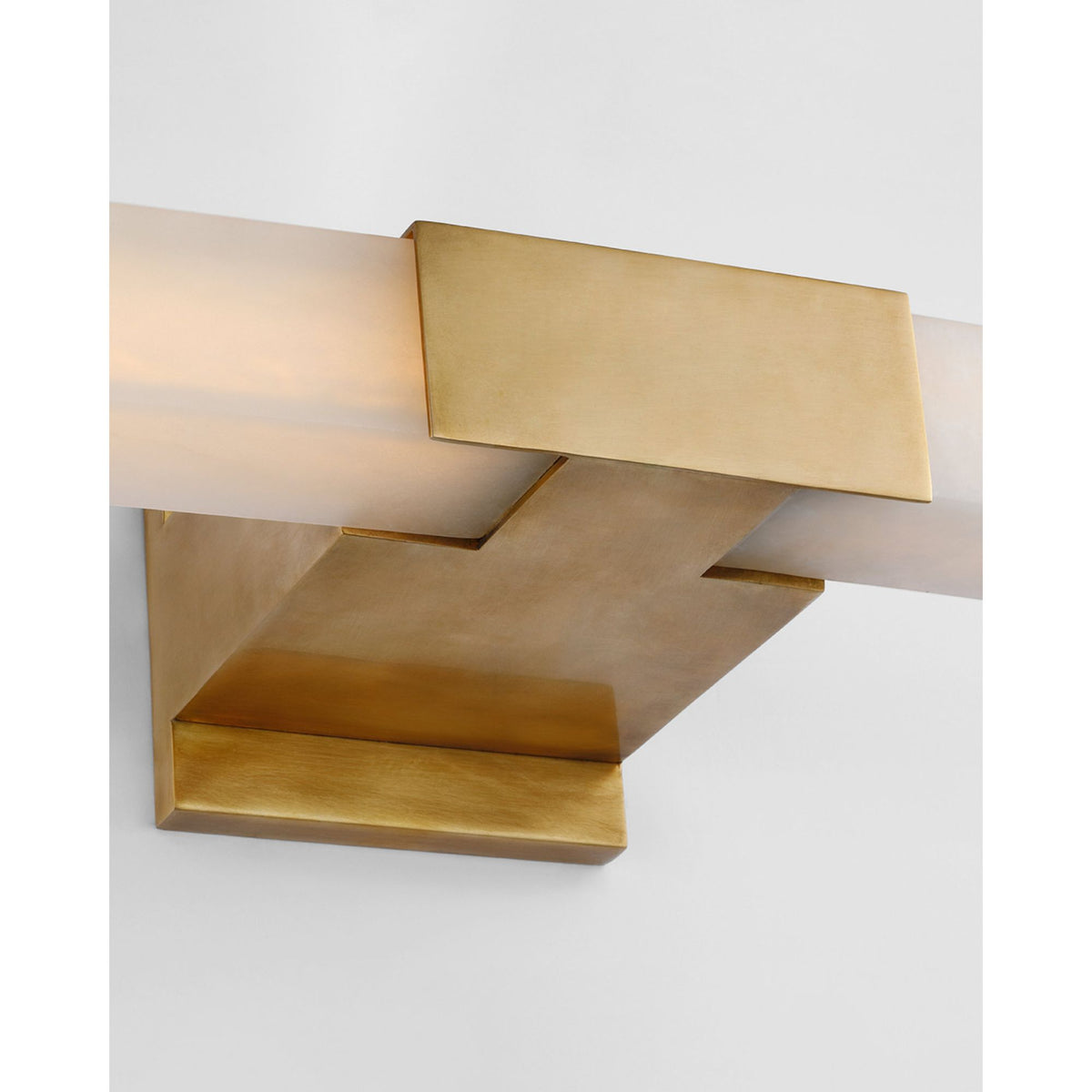 Kelly Wearstler Covet 24" Over The Mirror Bath Light in Antique-Burnished Brass with Alabaster W24" x H4.5" x E8"
