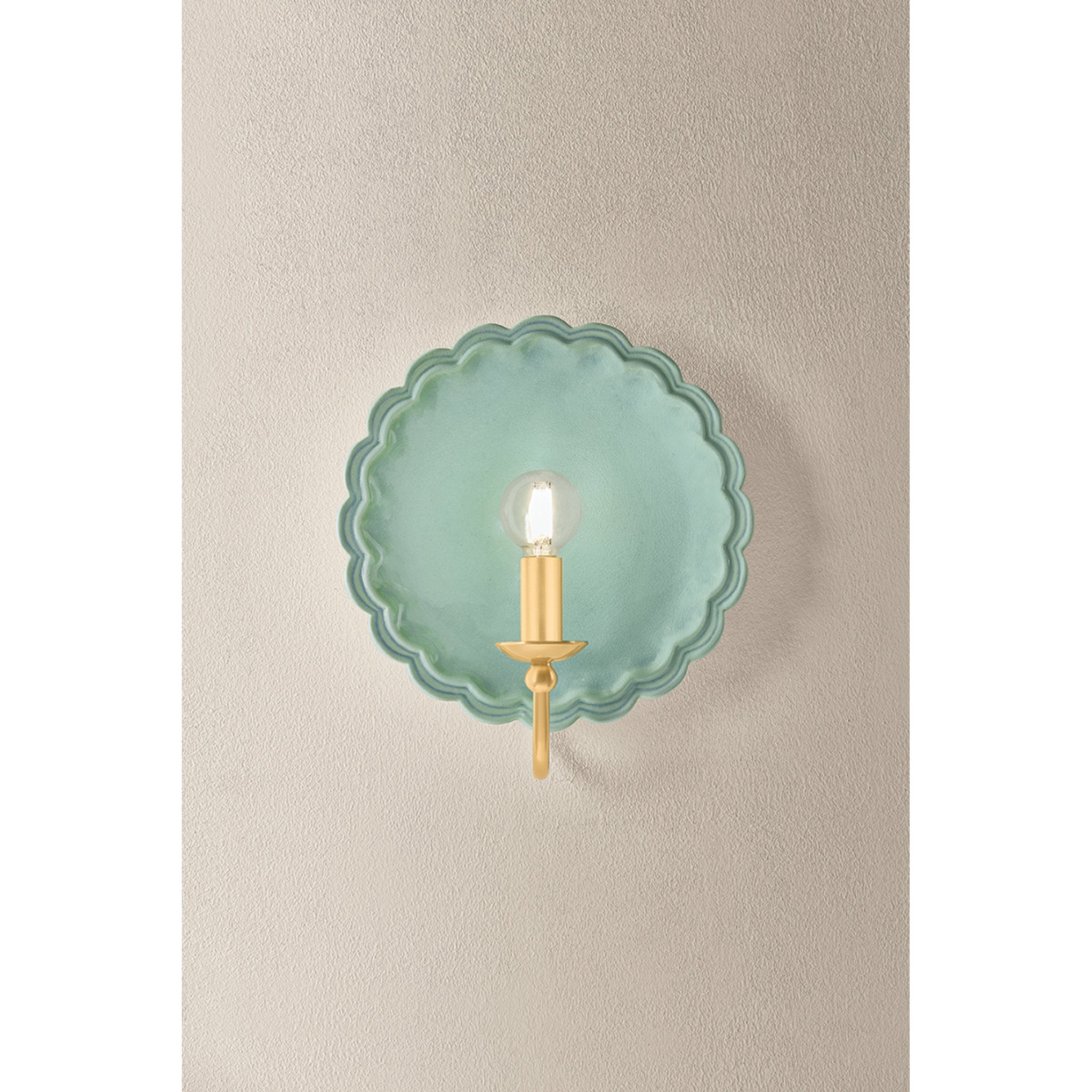 Paulette 1-Light Wall Sconce in Aged Brass 4L x 9.75W x 11.25H (Ceramic Moss Crackle)