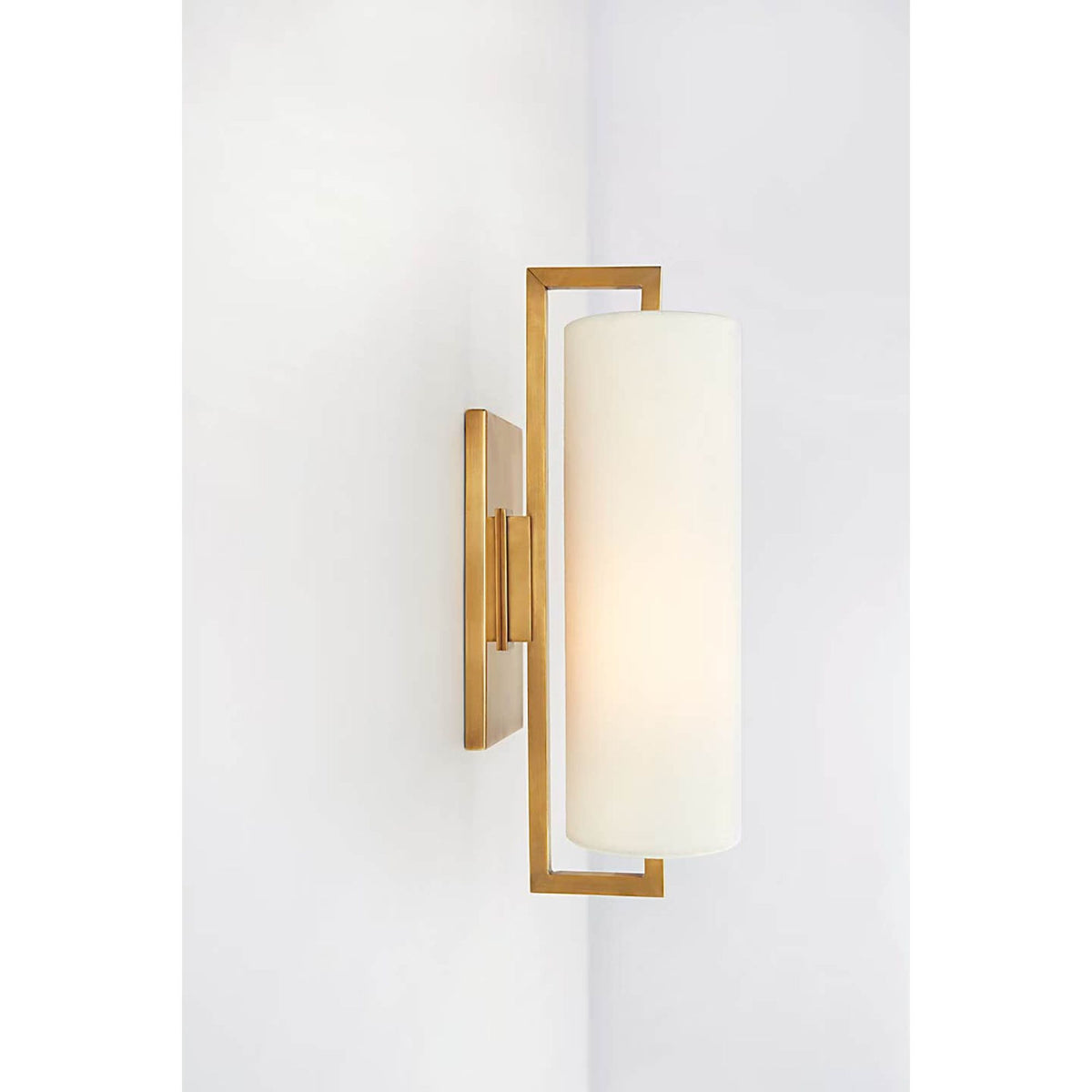 Ian K. Fowler Bowen Medium Sconce in Hand-Rubbed Antique Brass with Linen Shade W4.5" x H16" x E6.5"