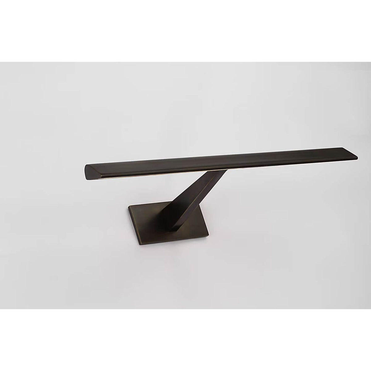 Ian K. Fowler Petrel 18" Picture Light in Bronze W18" x H2.5" x E8.25"