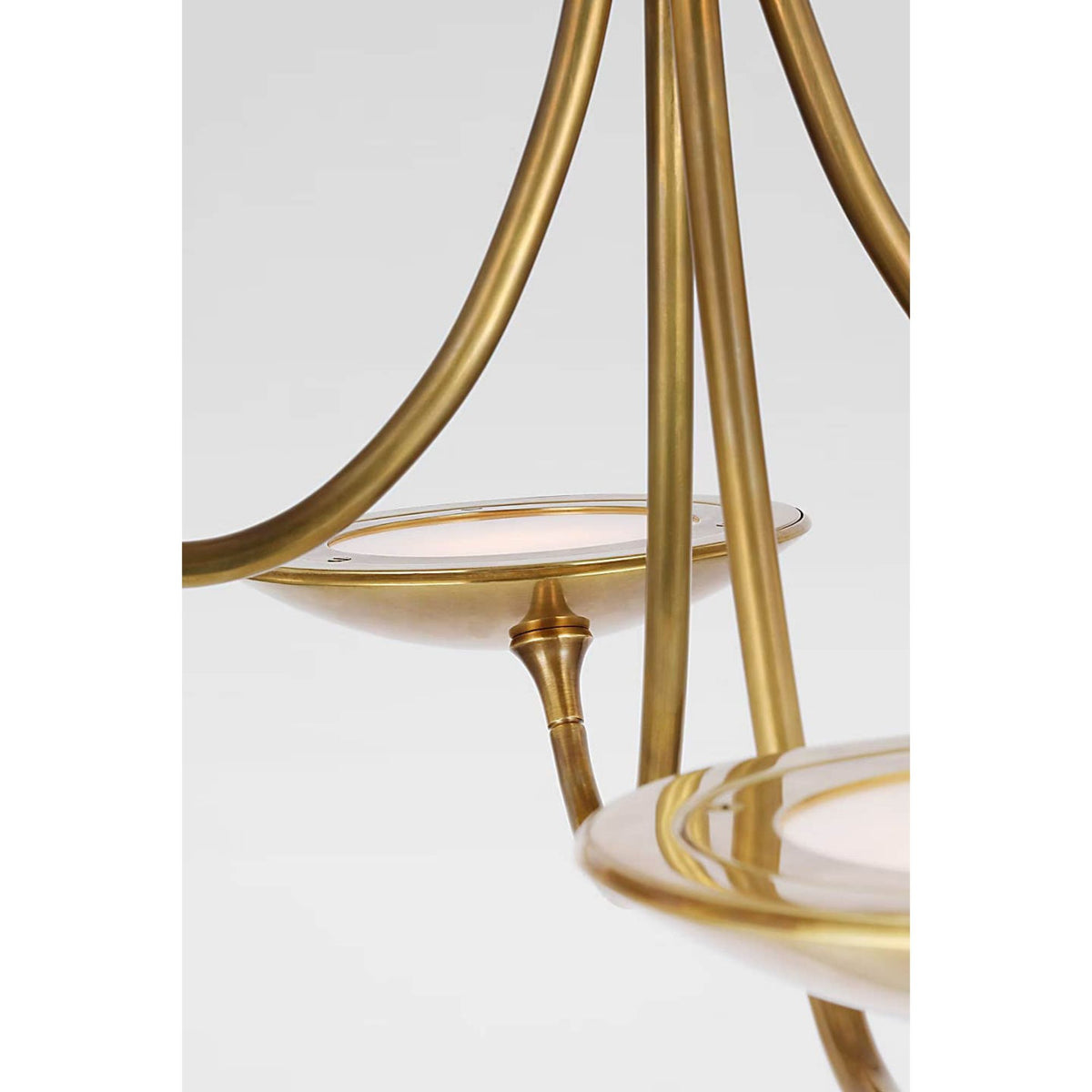 Thomas O'Brien Keira Medium Chandelier in Hand-Rubbed Antique Brass W29.75" x H22"