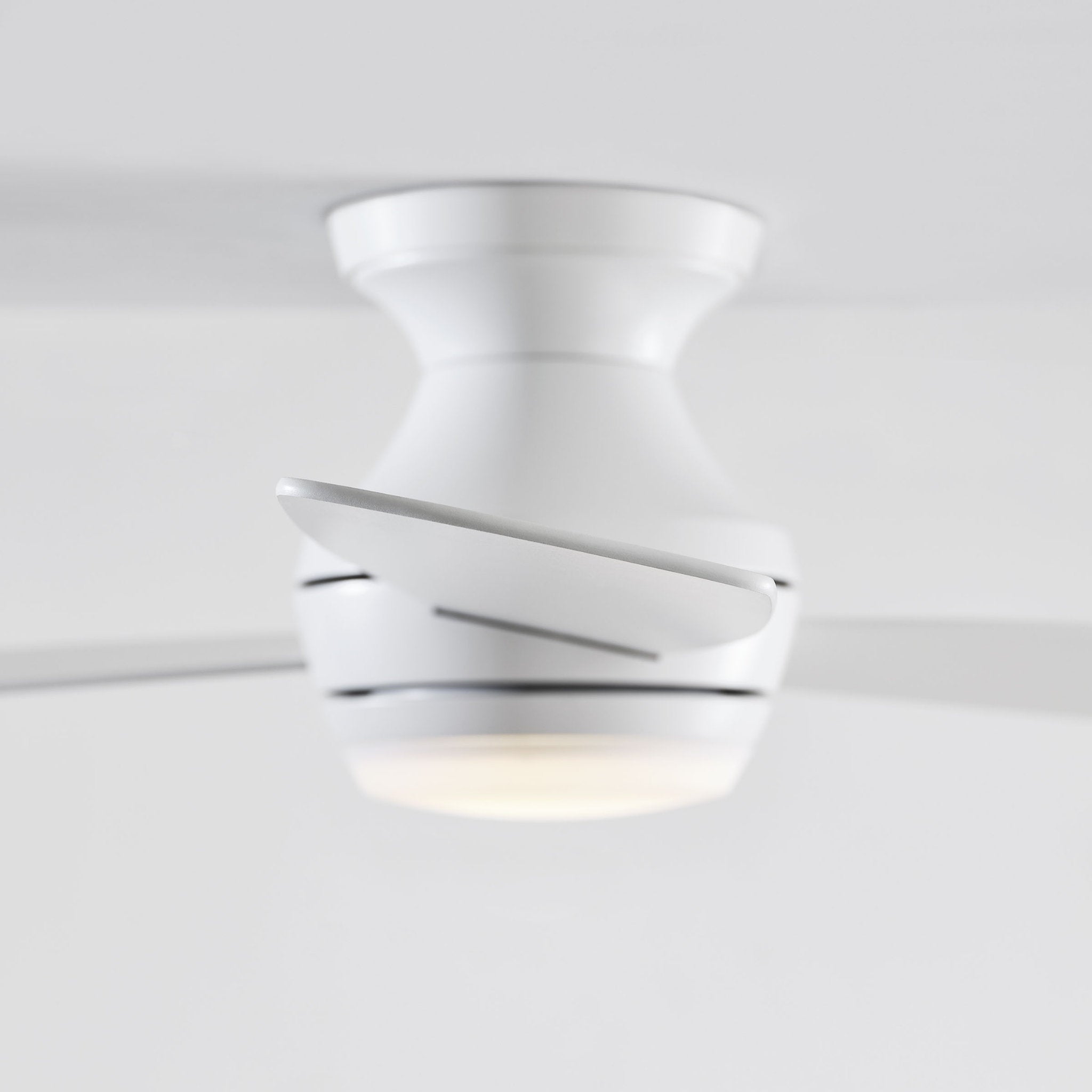 Ikon 52" LED Ceiling Fan in Matte White w/ Matte White Blade D:52'' H:10 13/16''