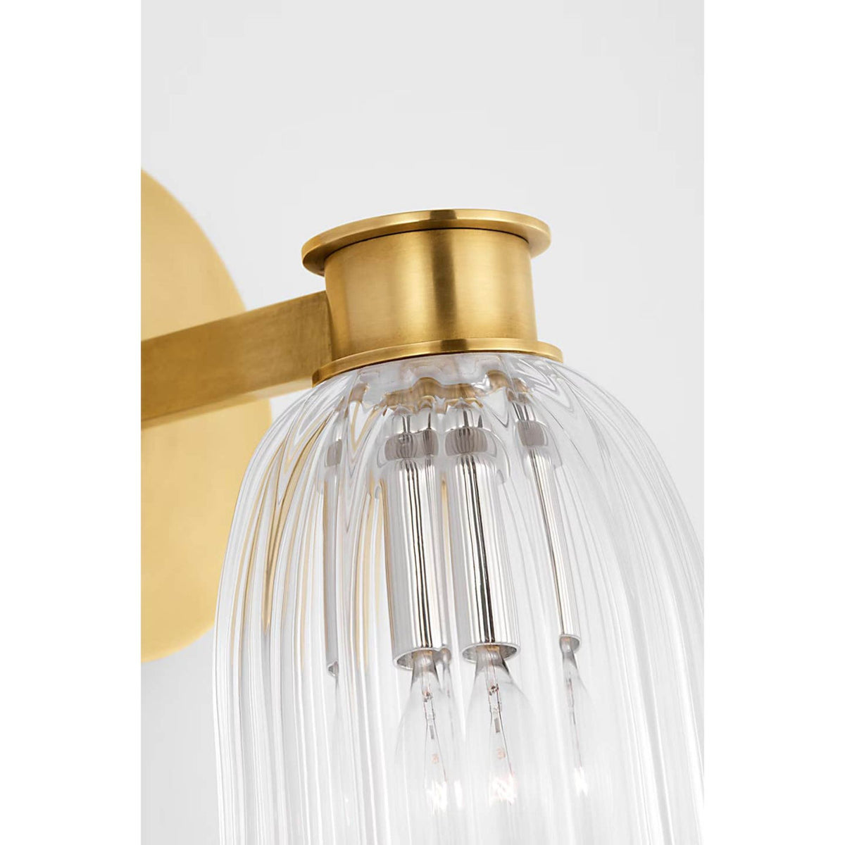AERIN Asalea Single Sconce in Hand-Rubbed Antique Brass with Clear Glass W5" x H8.5" x E7"