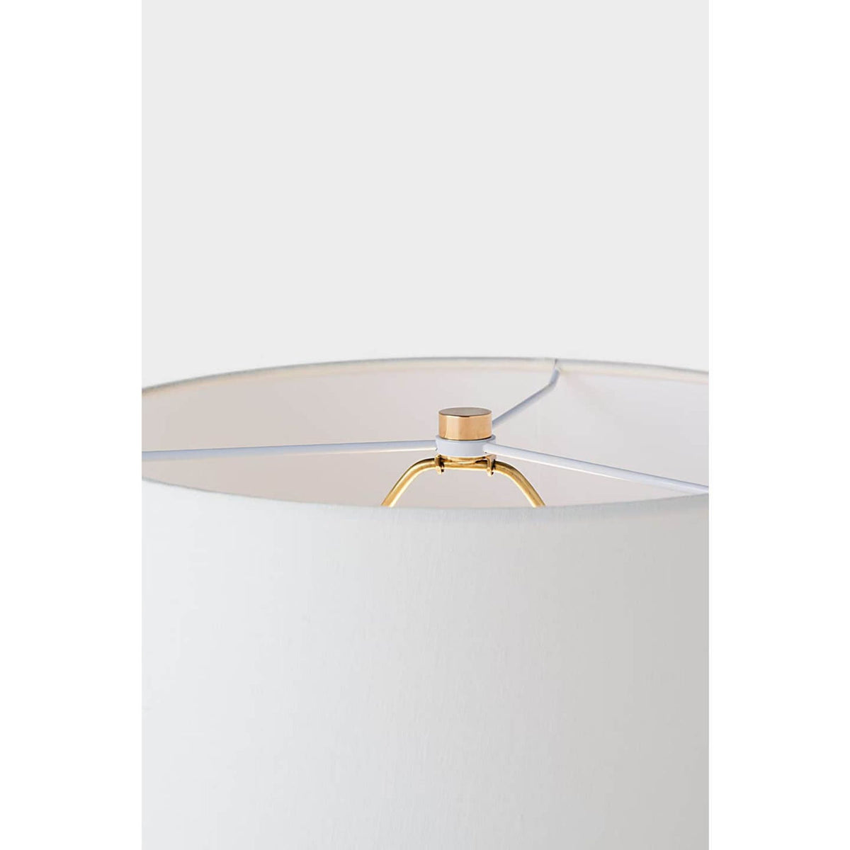 Chapman & Myers Colonne Large Balustrade Table Lamp in Moss Green with Linen Shade W17" x H27.75"
