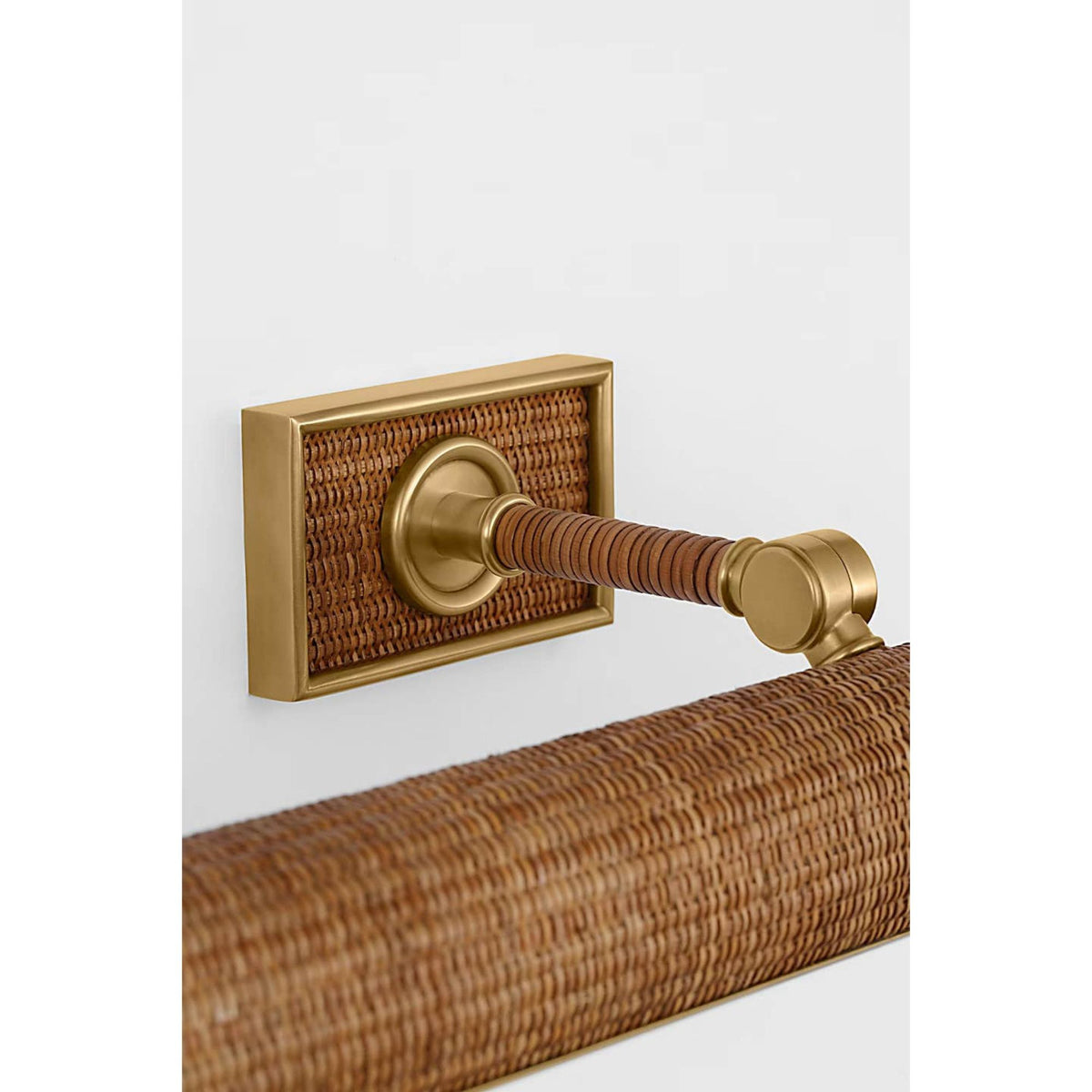 Chapman & Myers Halwell 30" Picture Light in Antique-Burnished Brass and Natural Woven Rattan W30" x H2.75" - 4.5" x E6.25" - 8.25"