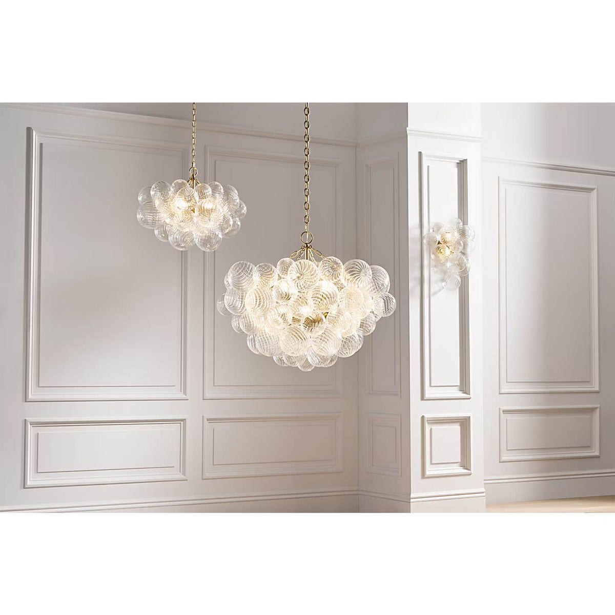 Julie Neill Talia Small Chandelier in Gild and Clear Swirled Glass W23.75" x H17.5"
