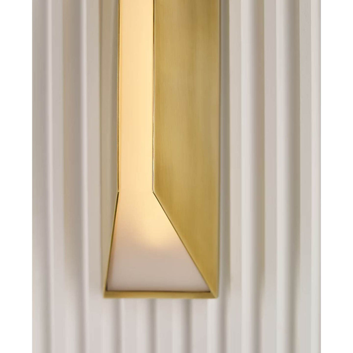 Kelly Wearstler Stretto 16" Sconce in Antique-Burnished Brass with Frosted Glass W4.5" x H16" x E4.25"