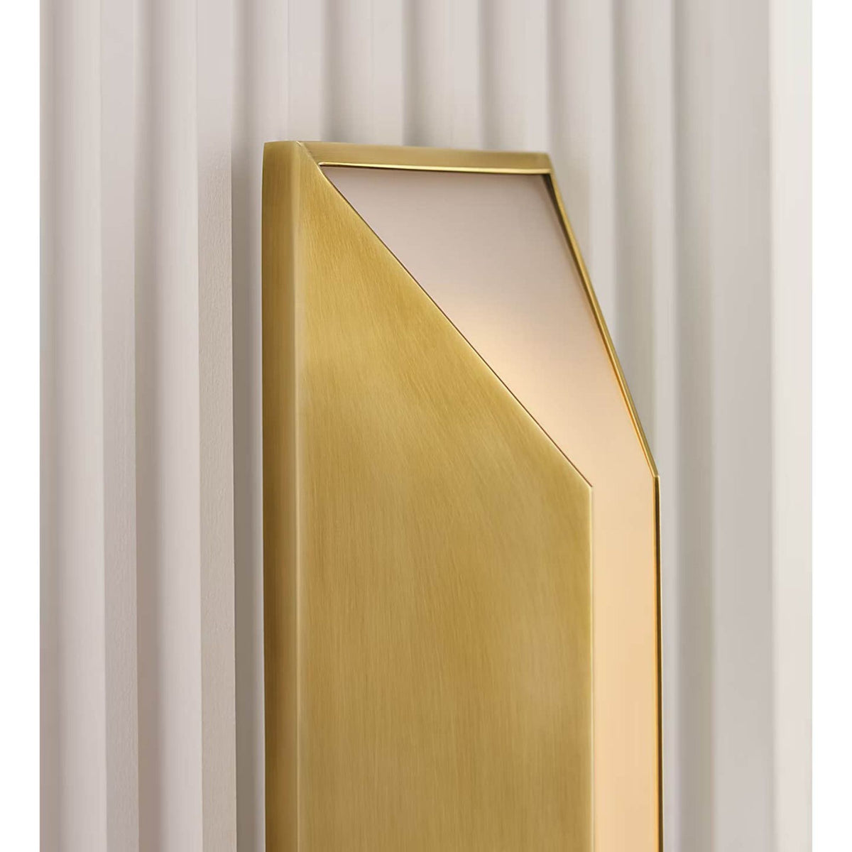 Kelly Wearstler Stretto 16" Sconce in Antique-Burnished Brass with Frosted Glass W4.5" x H16" x E4.25"