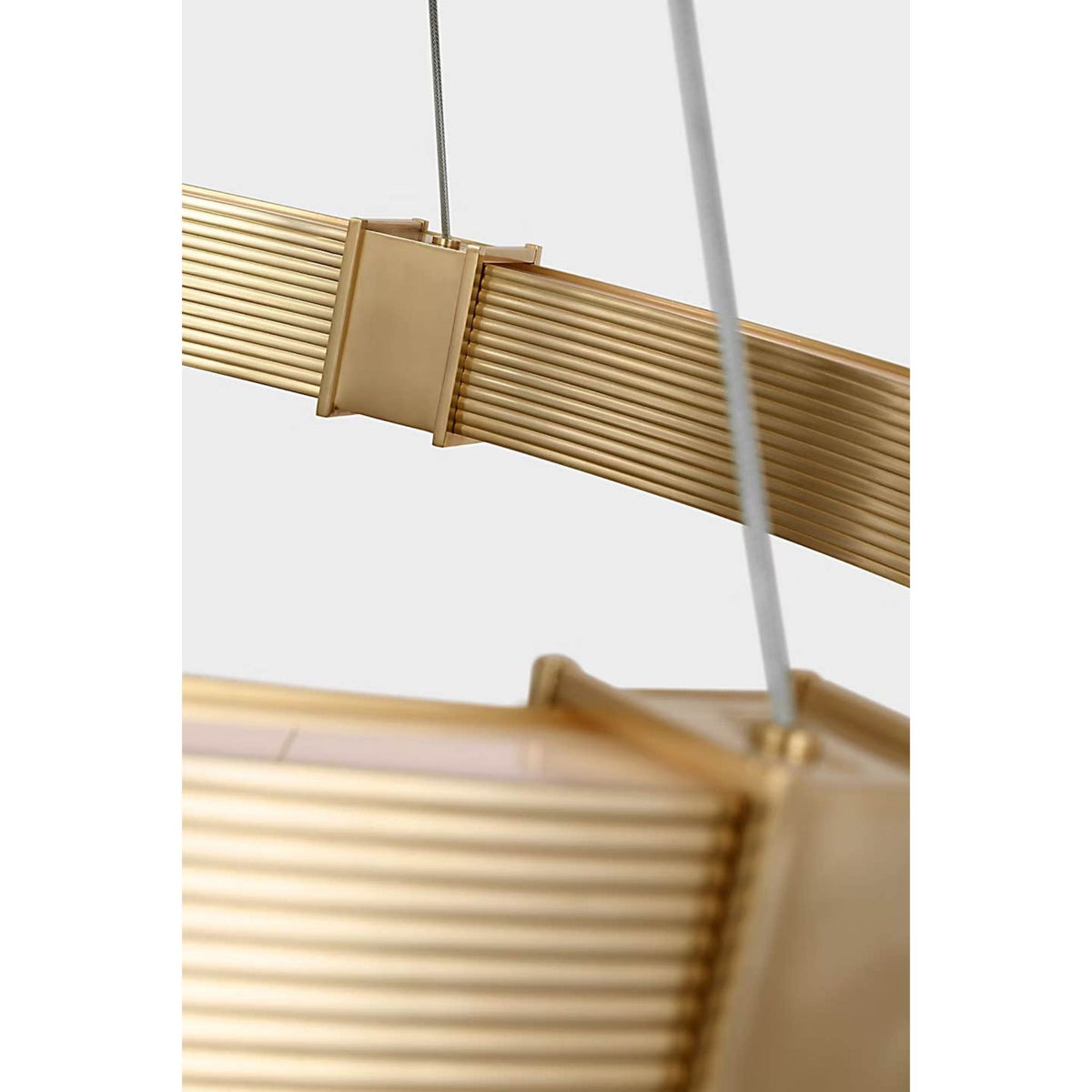 Ralph Lauren Hughes 40" Ring Chandelier in Natural Brass W40.25"