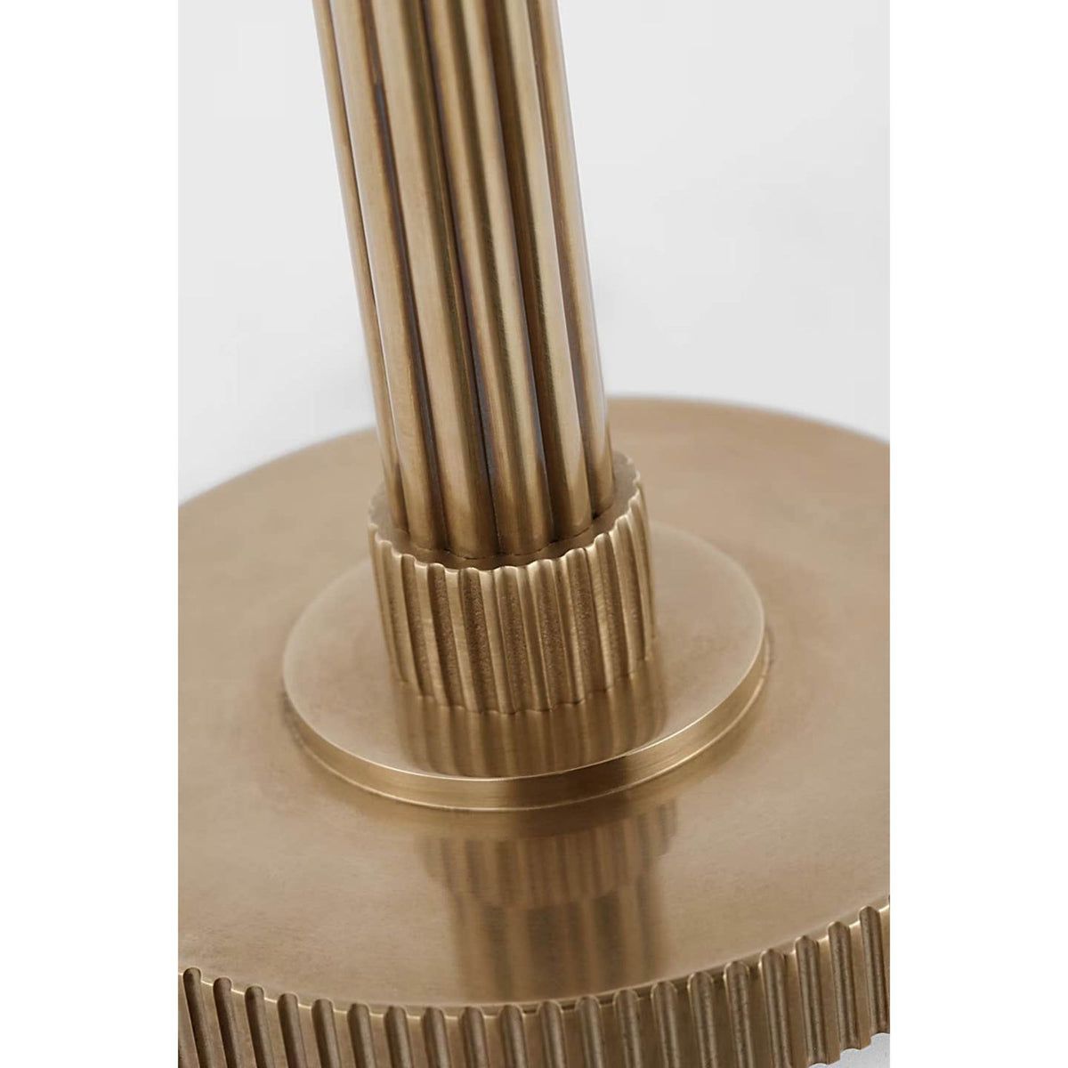 Visual Comfort Aran 9" Rechargeable Accent Lamp in Hand-Rubbed Antique Brass and Alabaster W5" x H8.75"