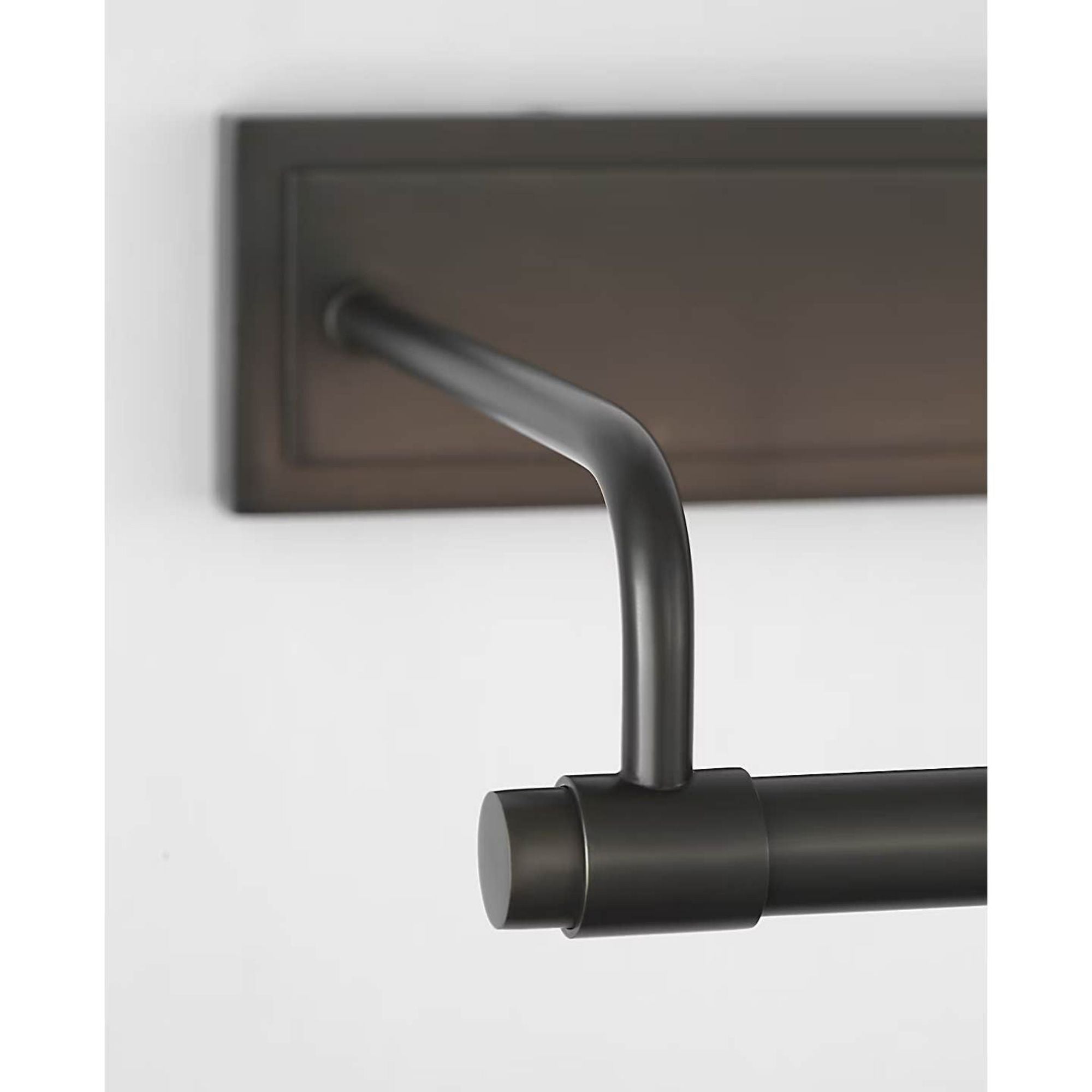 Thomas O'Brien Kidd 18" Hardwired Picture Light in Bronze W18" x H4" x E8.5"