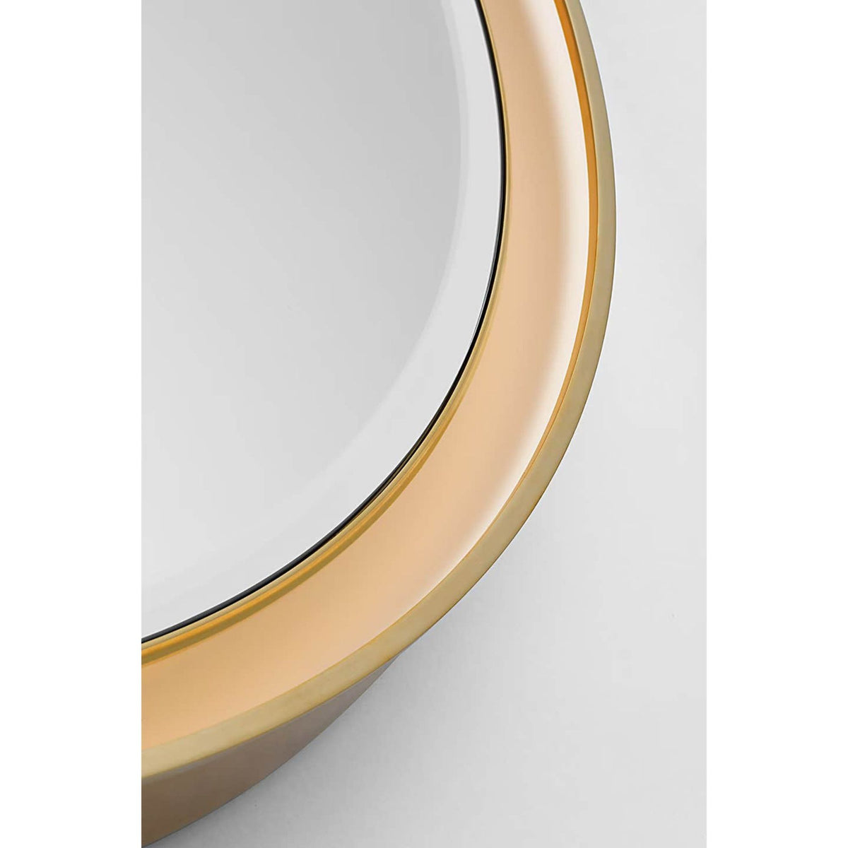 Thomas O'Brien Tricia 30" Illuminated Round Mirror in Hand-Rubbed Antique Brass W30" x H30" x E3"