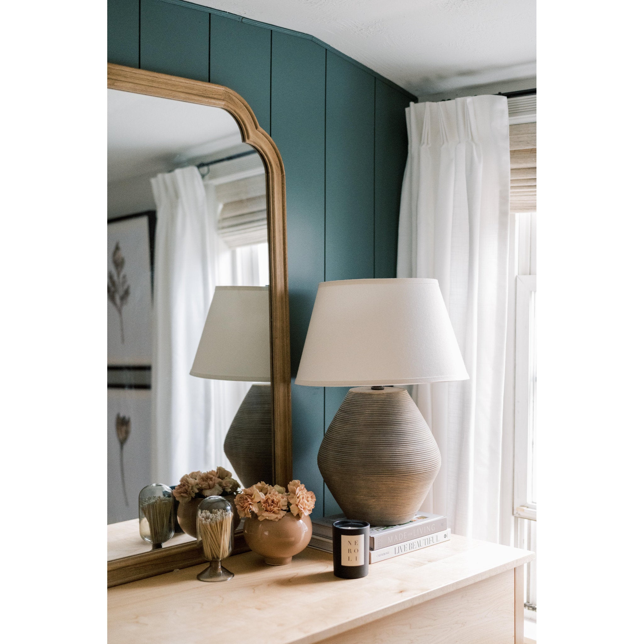 Calabria Table Lamp 1-Light LED in Reggio 16L x 16W x 22H