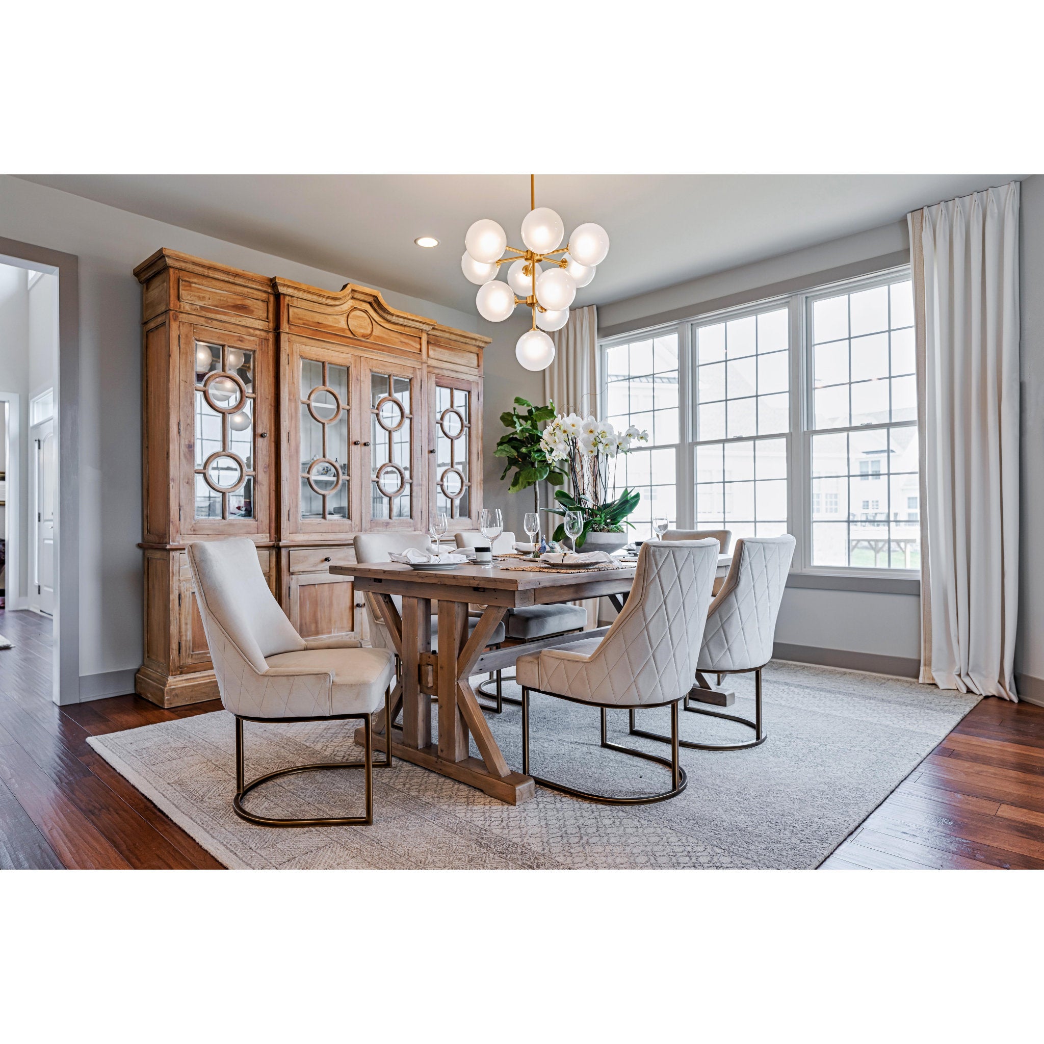 Ashleigh 10-Light Chandelier in Aged Brass 29.75L x 29.75W x 25H