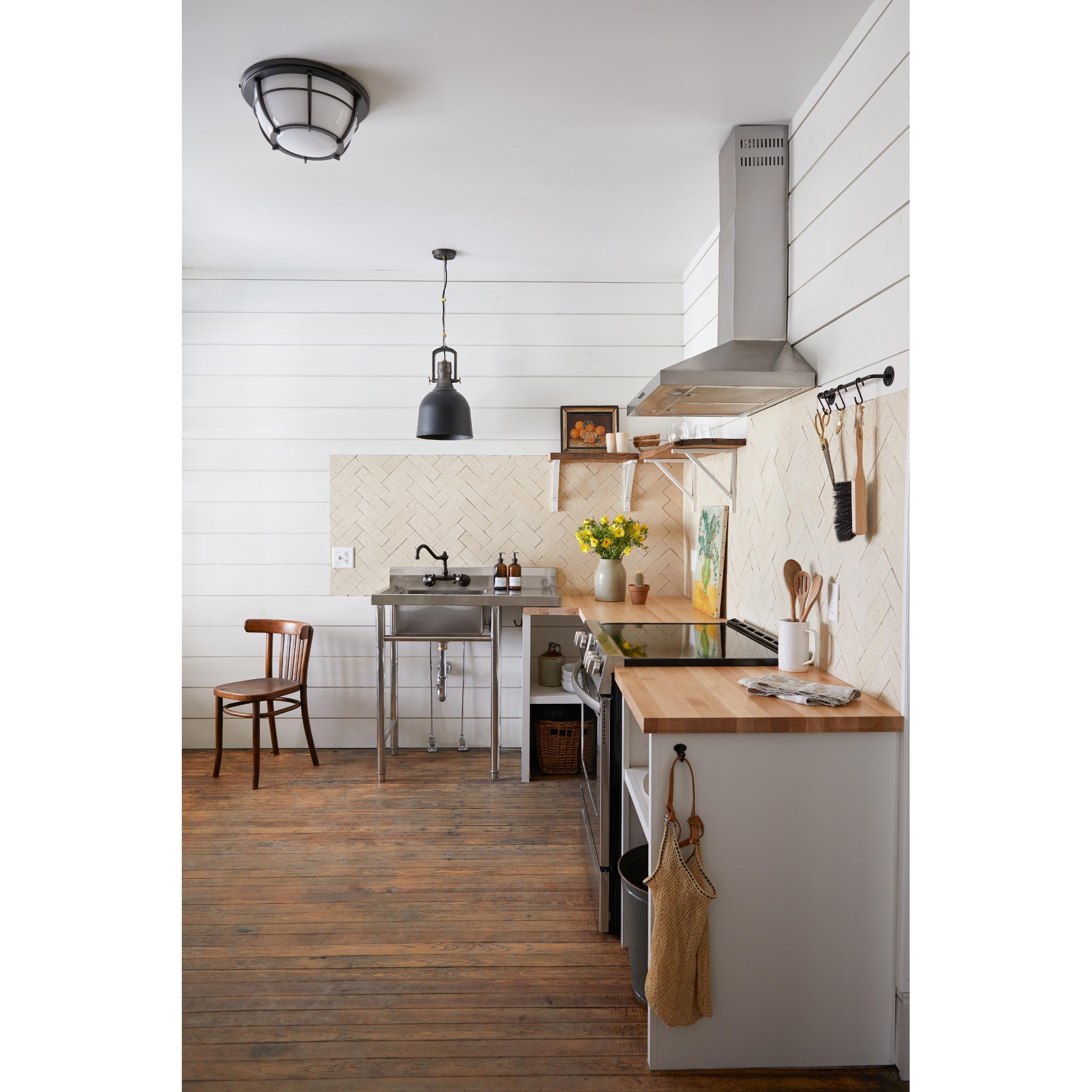 Hangar 31 Pendant 1-Light LED in Soft Black 11.75L x 11.75W x 18.75H