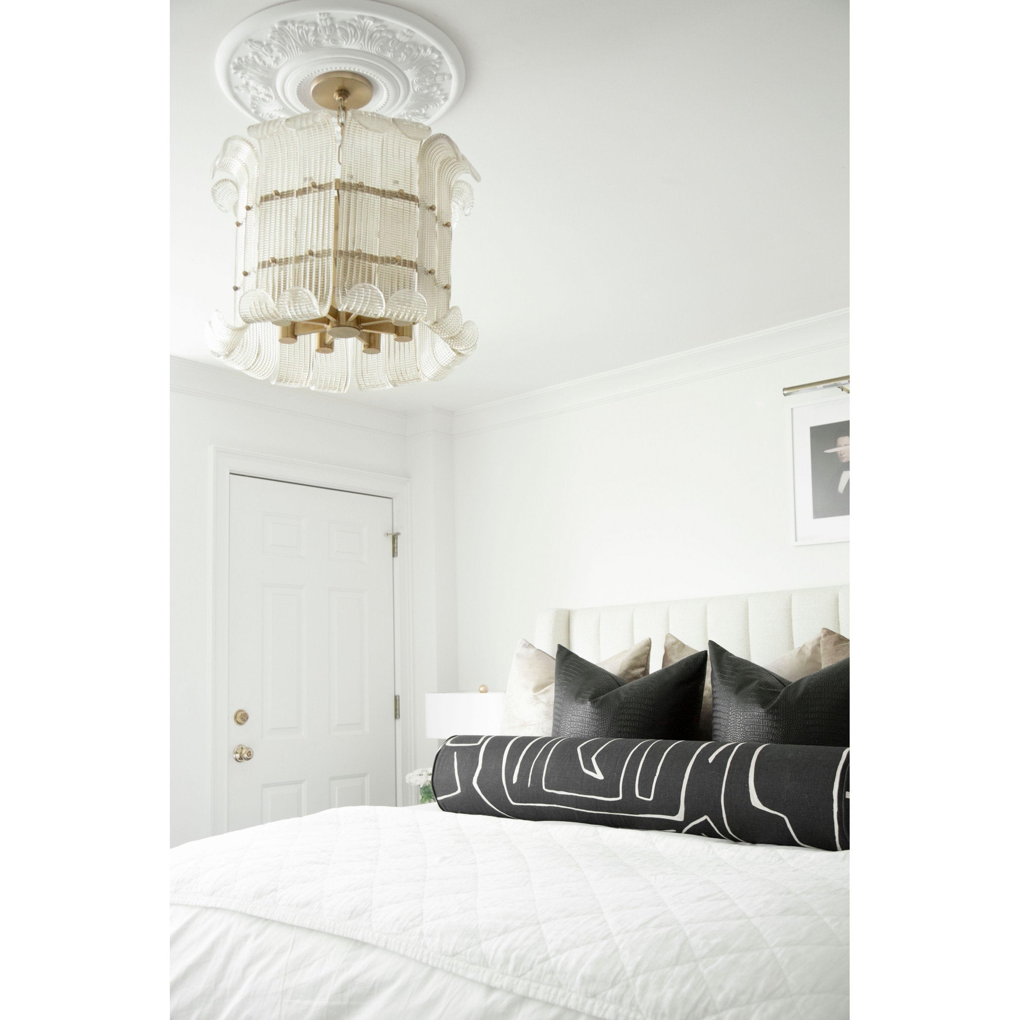 Brasher 8-Light Chandelier in Aged Brass 22.75L x 22.75W x 15.75H