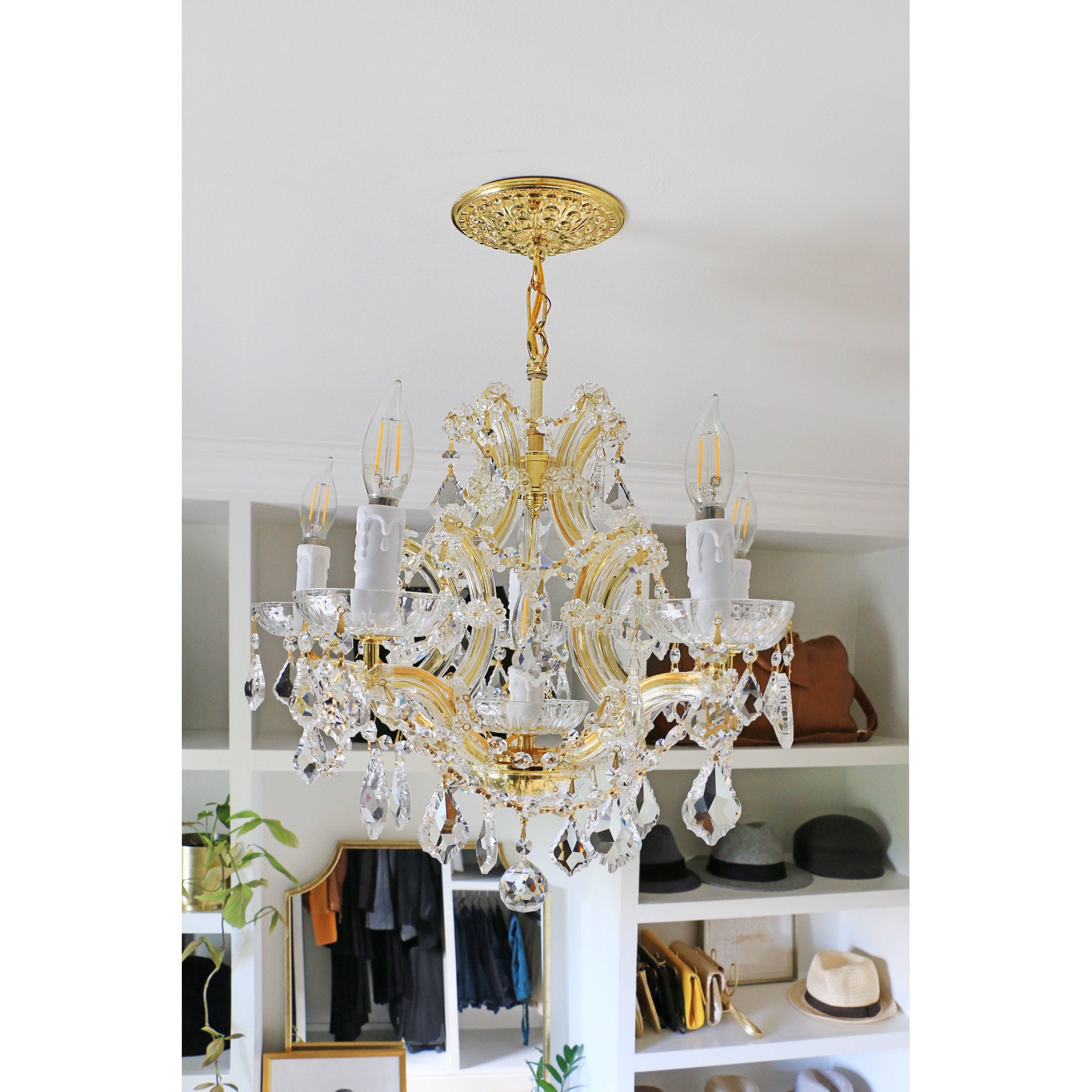 Crystorama 4405-GD-CL-SAQ Maria Theresa 6 Light Spectra Crystal Gold Mini Chandelier