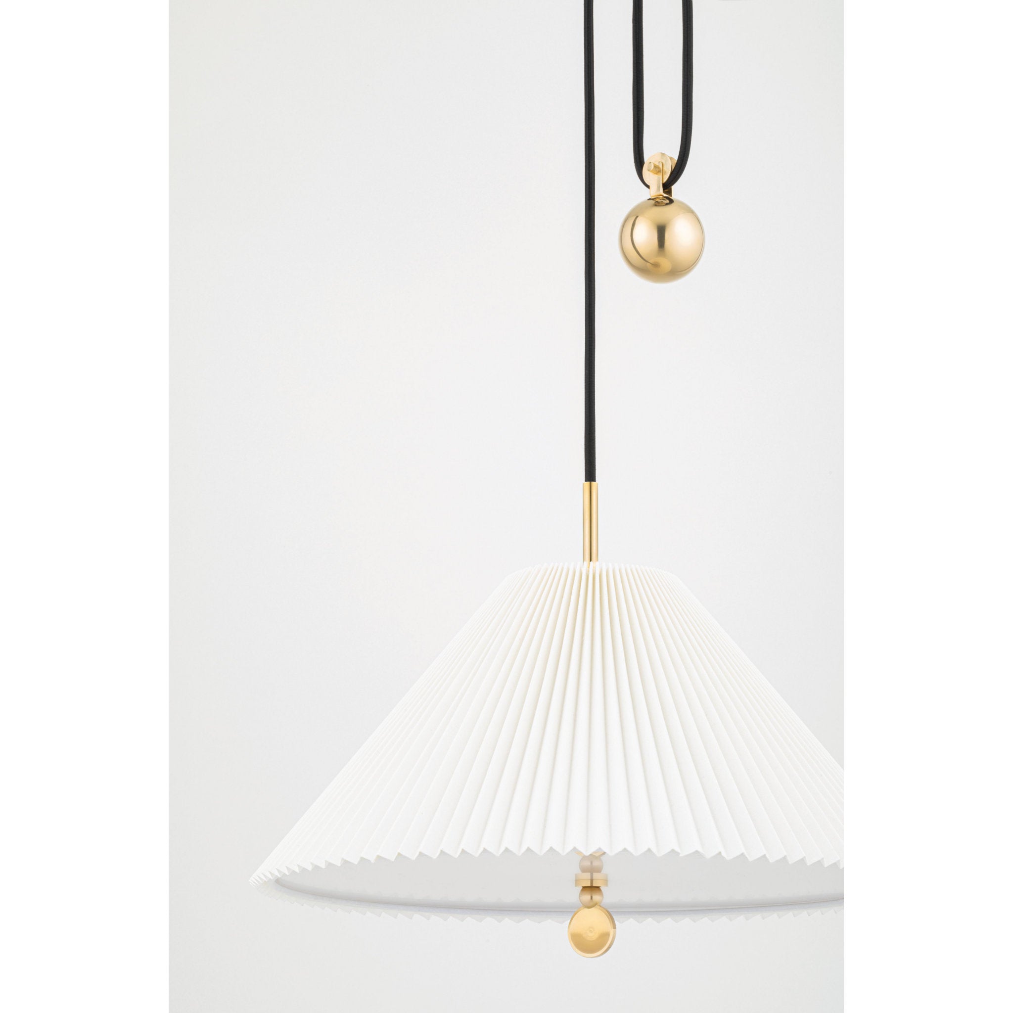 Dorset 1-Light Table Lamp in Aged Brass by Mark D. Sikes 13.5L x 13.5W x 28.5H