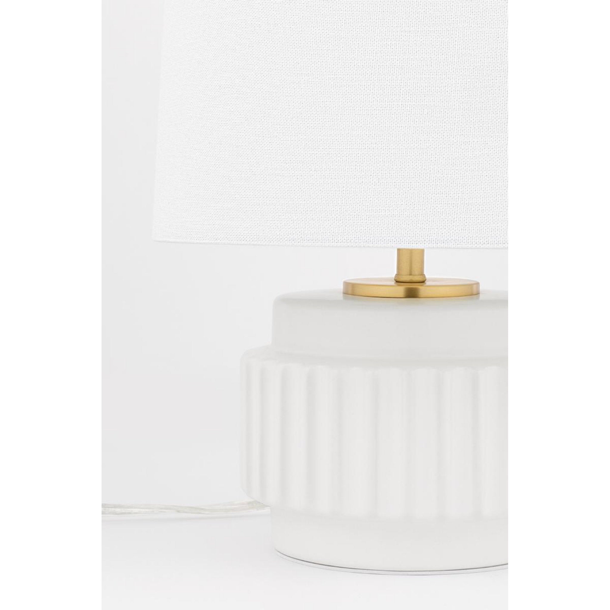 Kalani 1-Light Table Lamp in Matte Black 5.75L x 9.25W x 14H