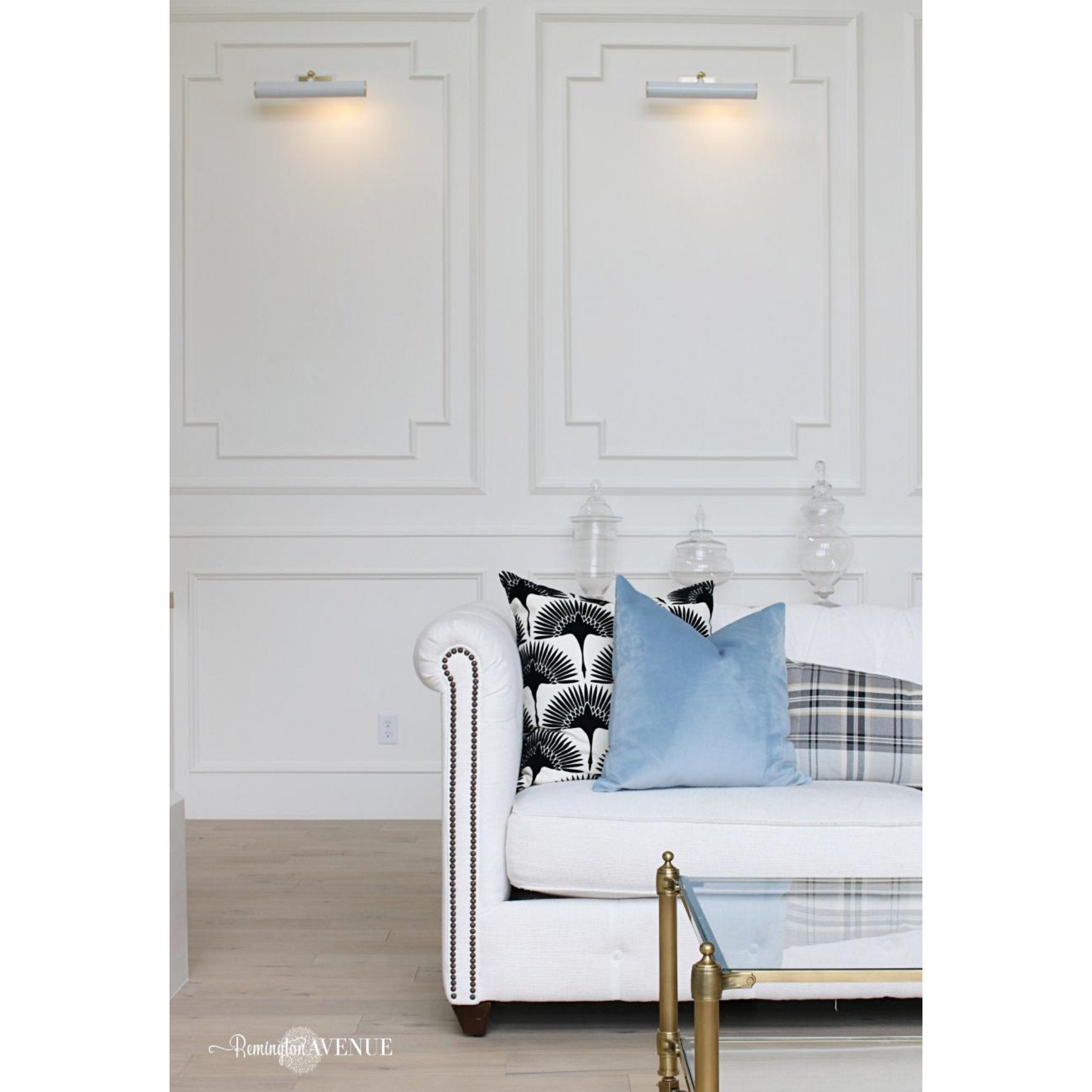 Holly 2-Light Picture Light in Aged Brass/Soft Off White 5.5L x 16.25W x 4.75H