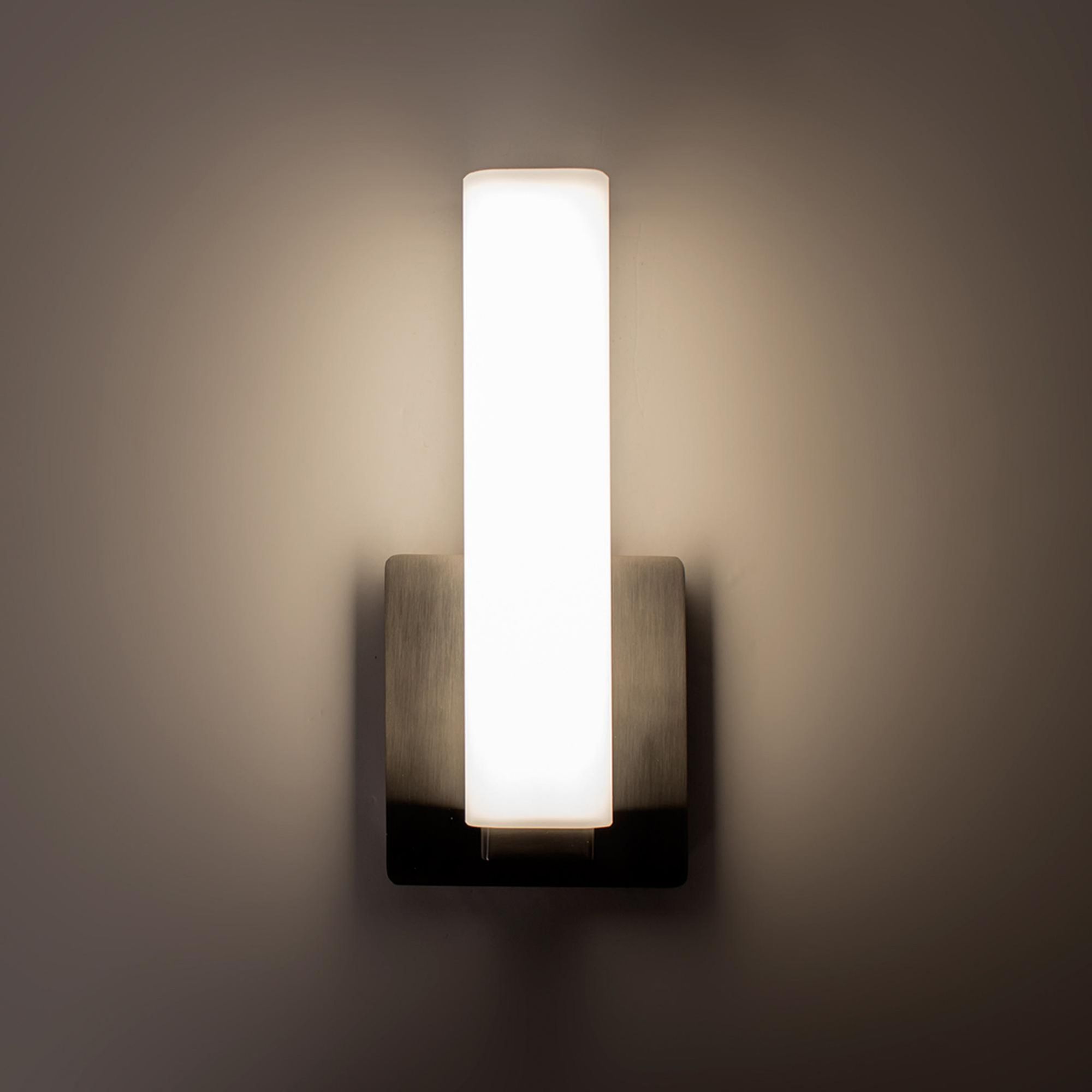 Vogue 11in LED Wall Sconce 2700K in Brushed Nickel