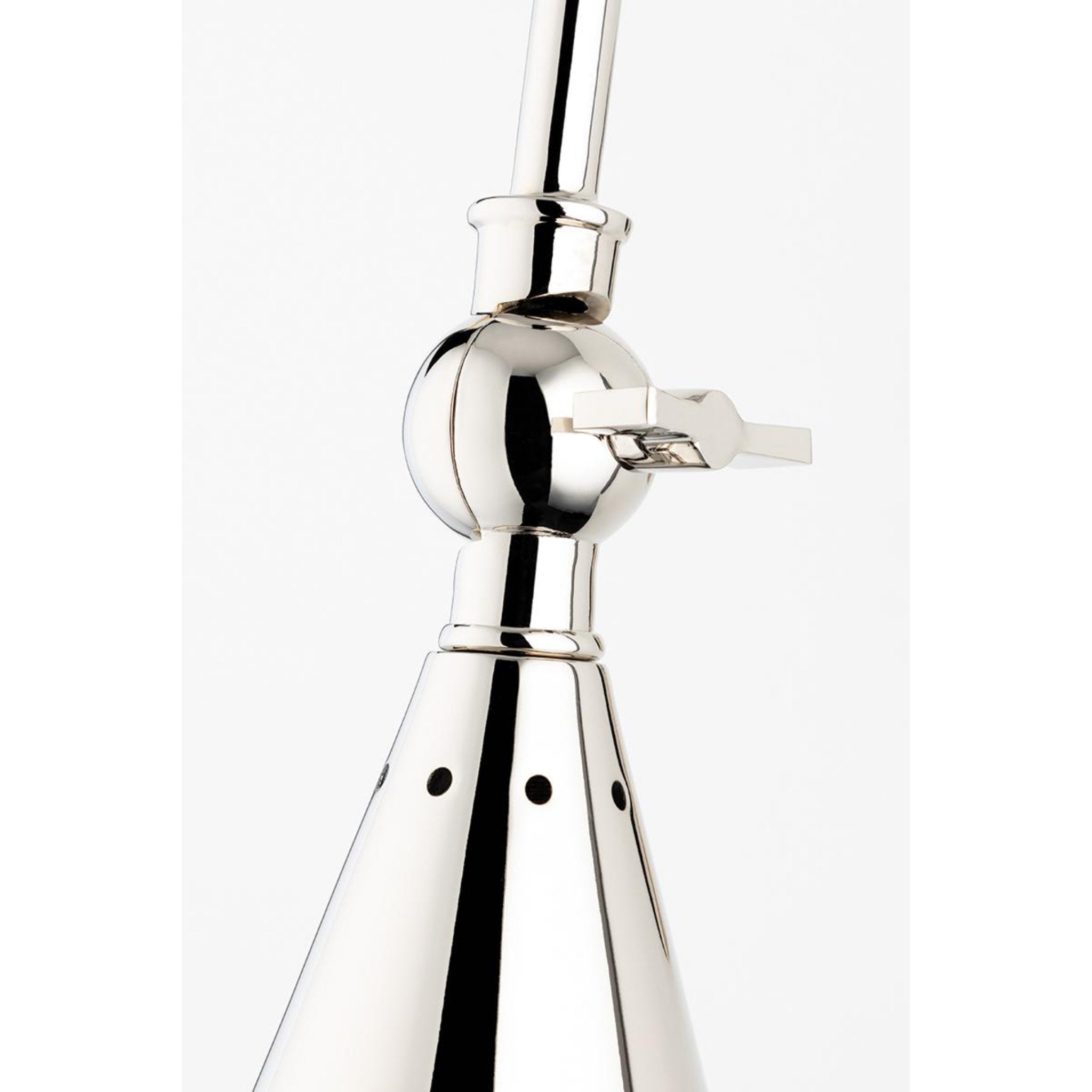 Lupe 1-Light Wall Sconce in Aged Brass 4.75L x 6.25W x 12H