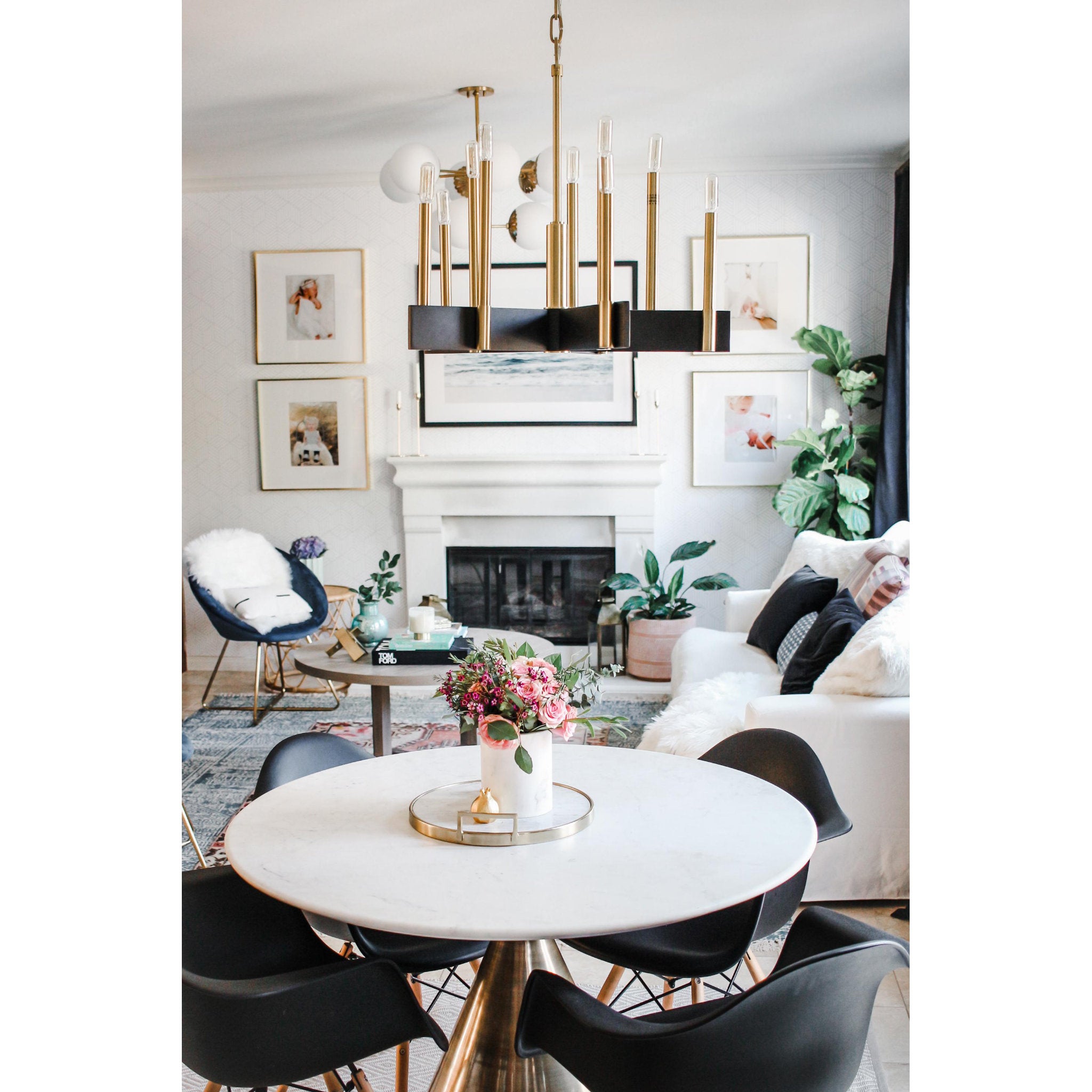 Abrams 10-Light Chandelier in Aged Brass 23.75L x 23.75W x 22H