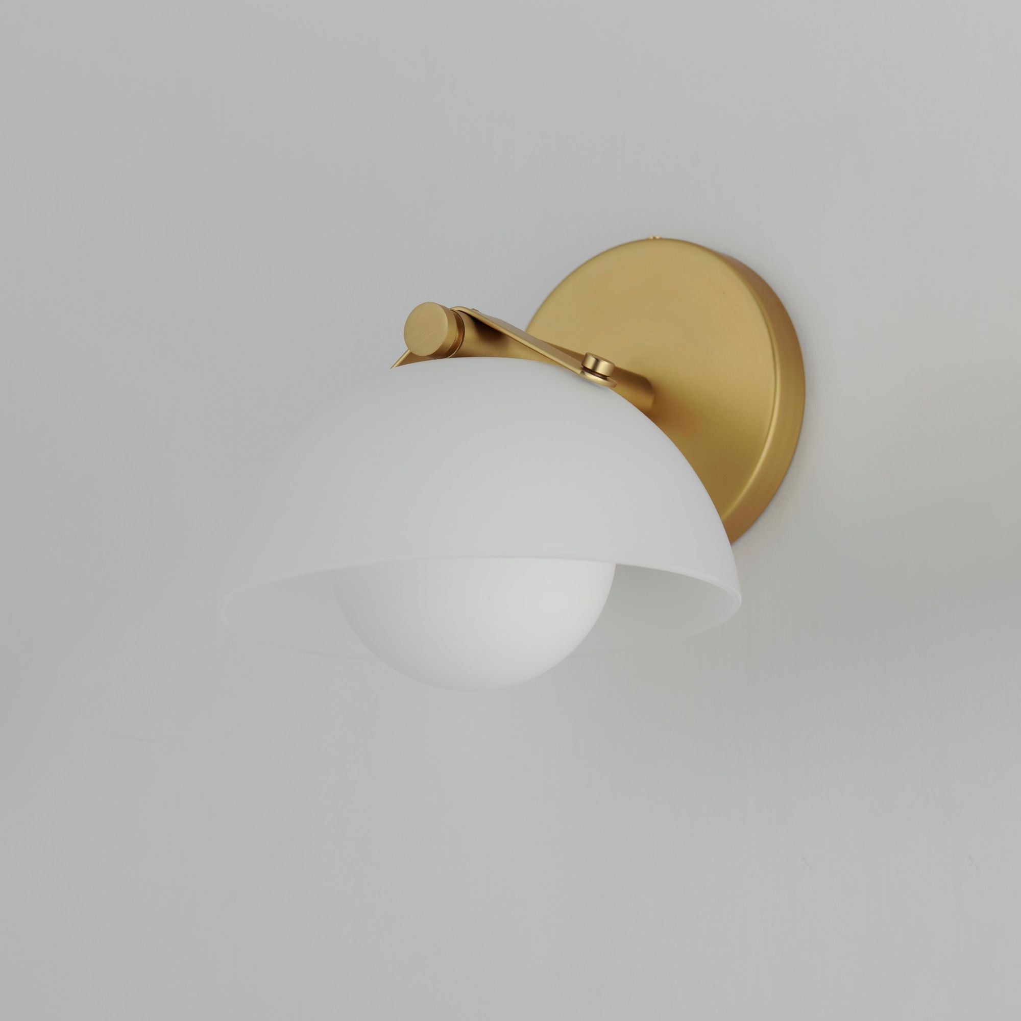 Studio M SM31001FTNAB Domain 1-Light - Frost/Brass Wall Sconce in Natural Aged Brass by Mat Sanders