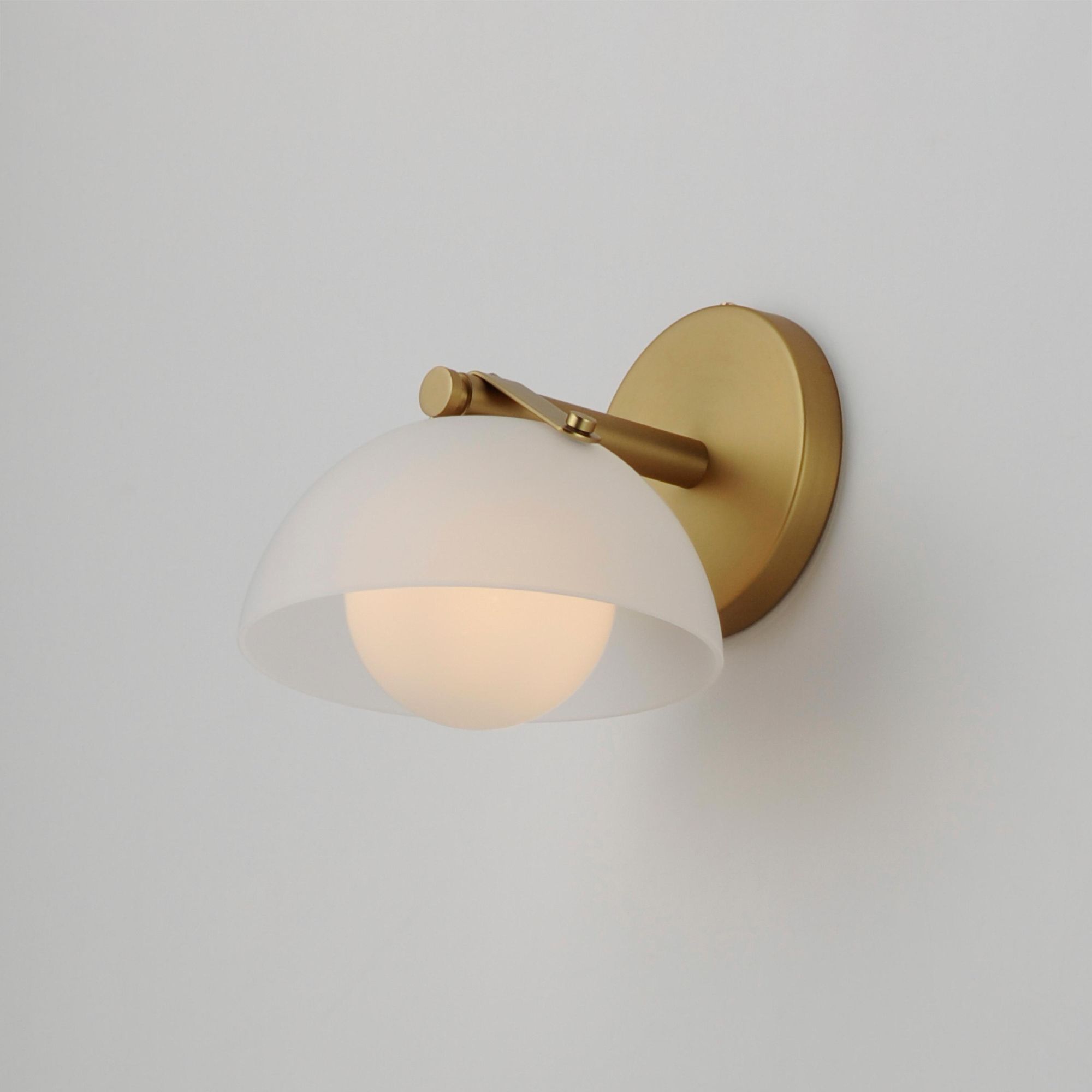 Studio M SM31001FTNAB Domain 1-Light - Frost/Brass Wall Sconce in Natural Aged Brass by Mat Sanders