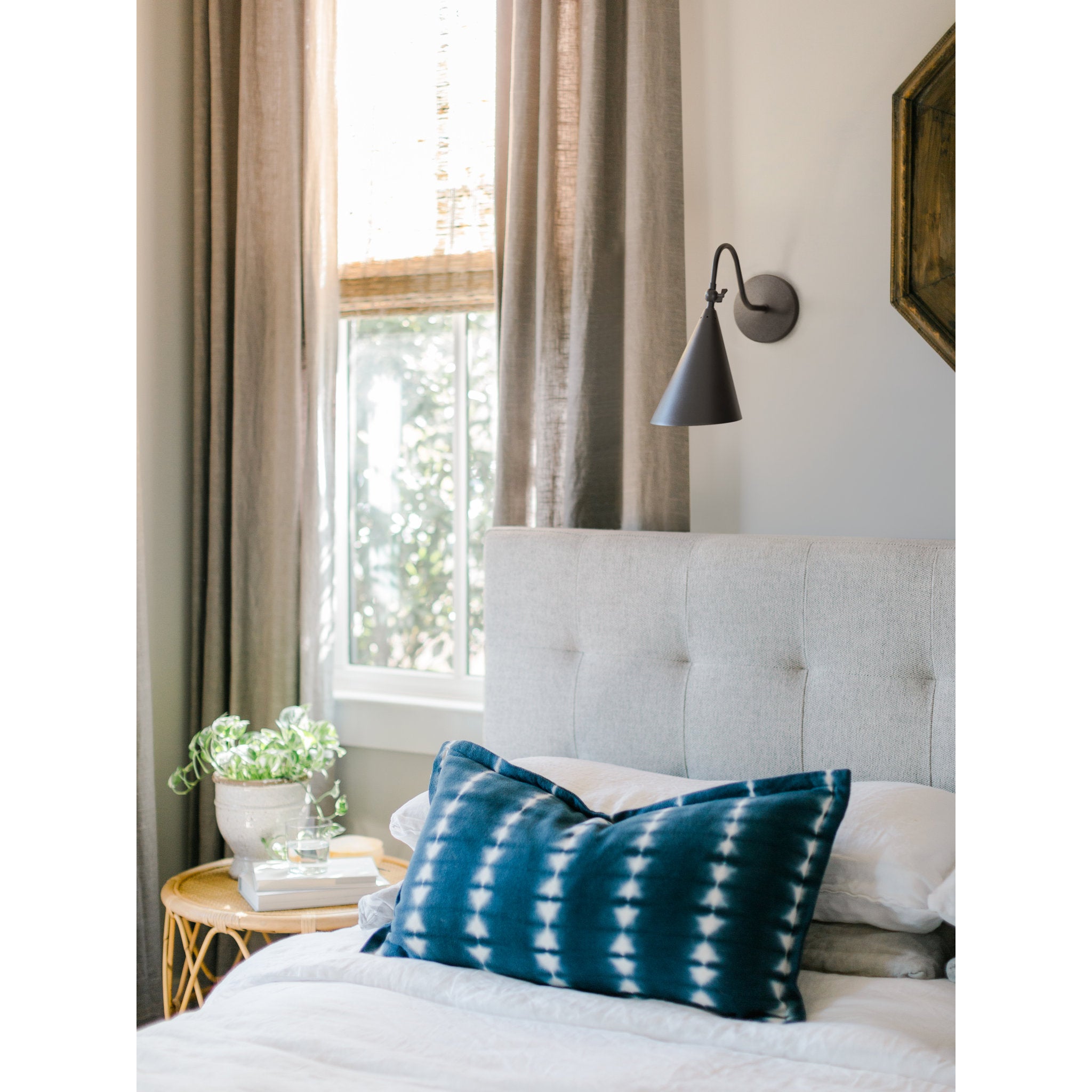 Lupe 1-Light Wall Sconce in Old Bronze 4.75L x 6.25W x 12H