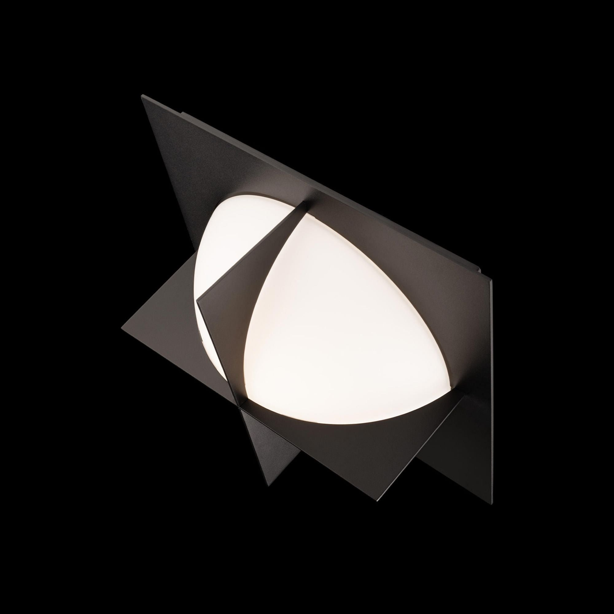 Echelon 14in LED Flush Mount 3000K in Black