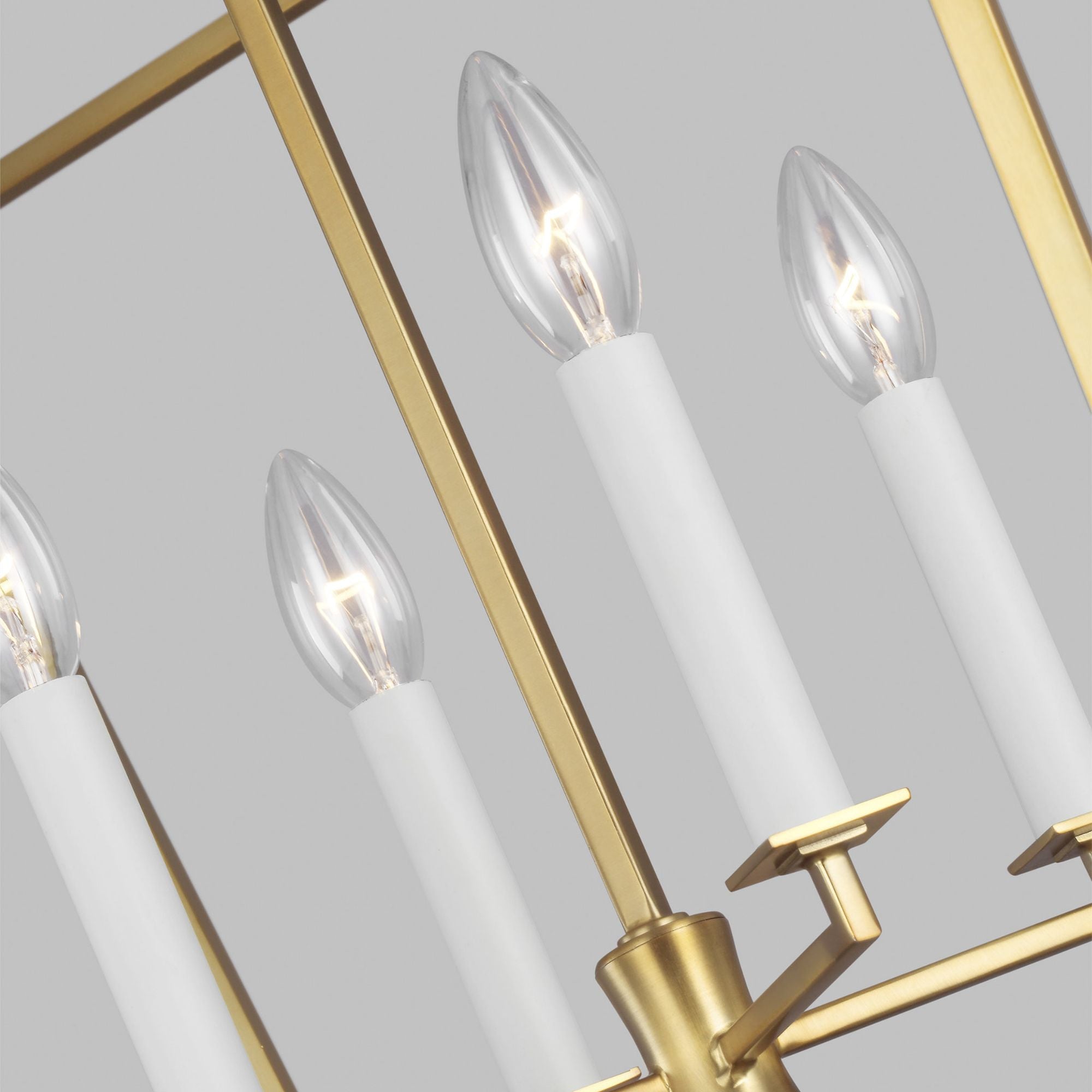 Chapman & Myers Southold Medium Lantern in Burnished Brass