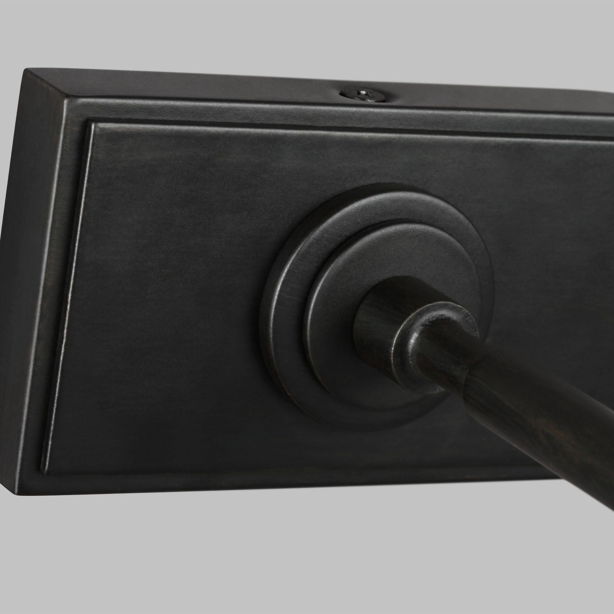 Chapman & Myers Kenyon 18" Picture Light in Aged Iron