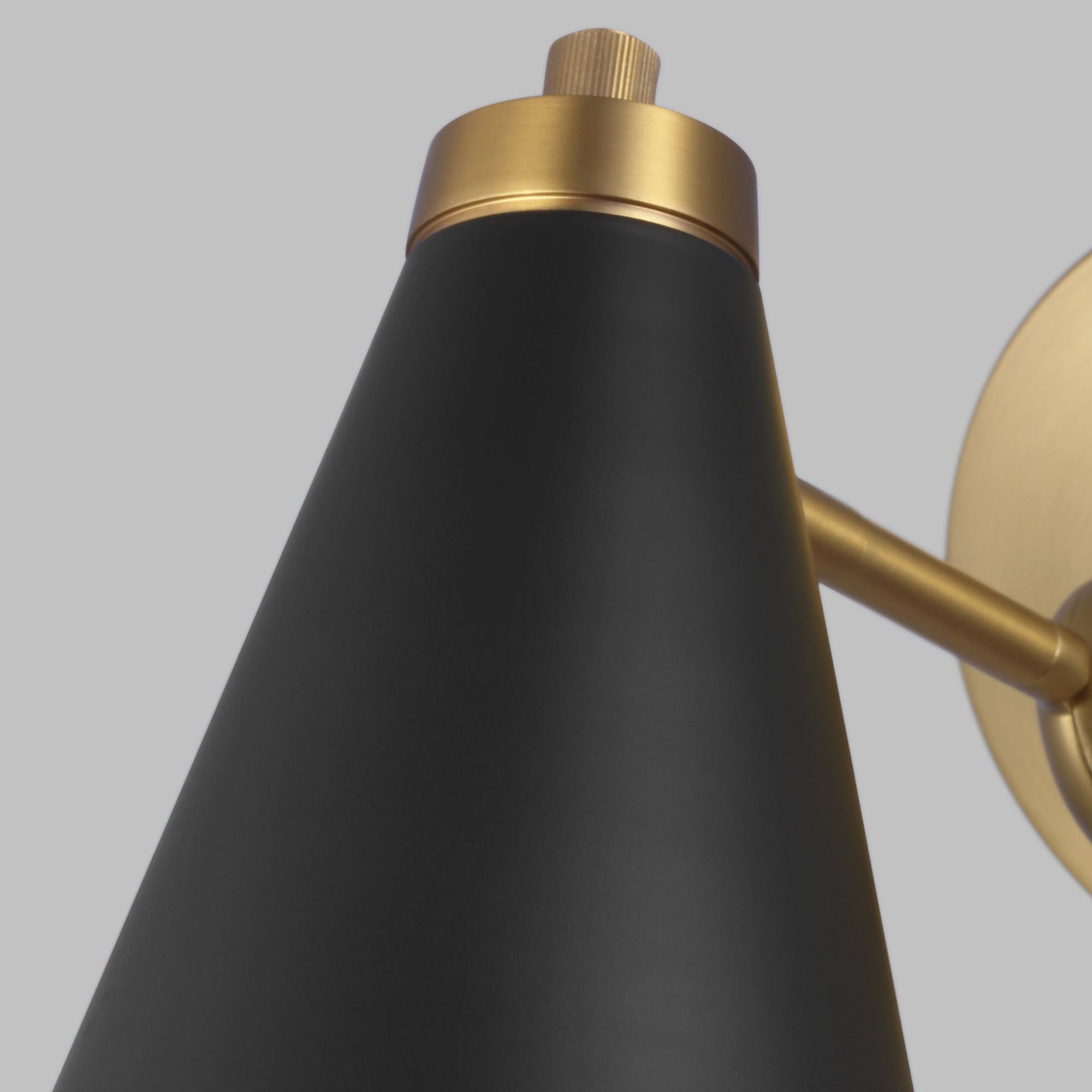 Thomas O'Brien Signoret Task Sconce in Burnished Brass